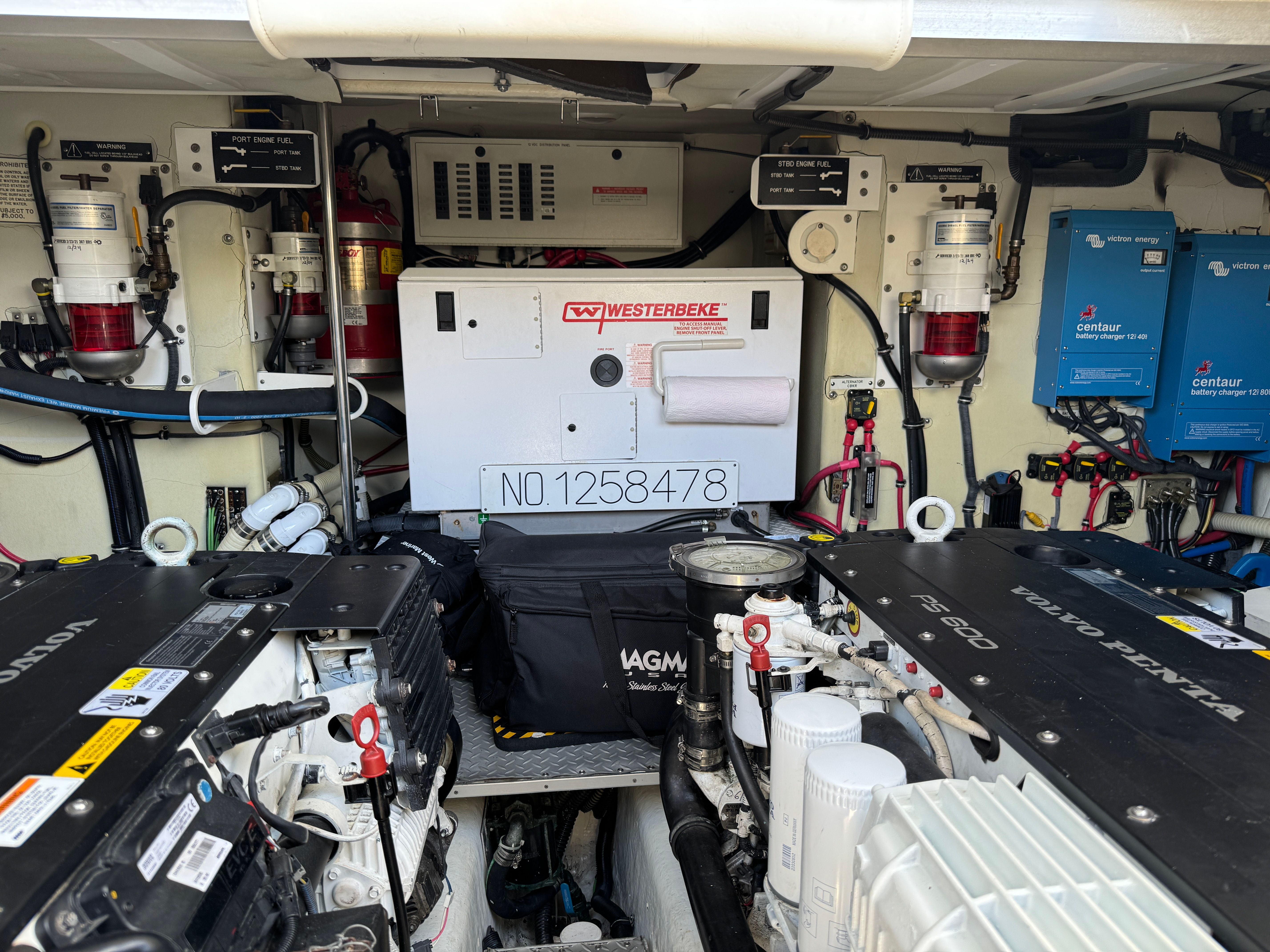2015 Formula 45 Yacht - 39