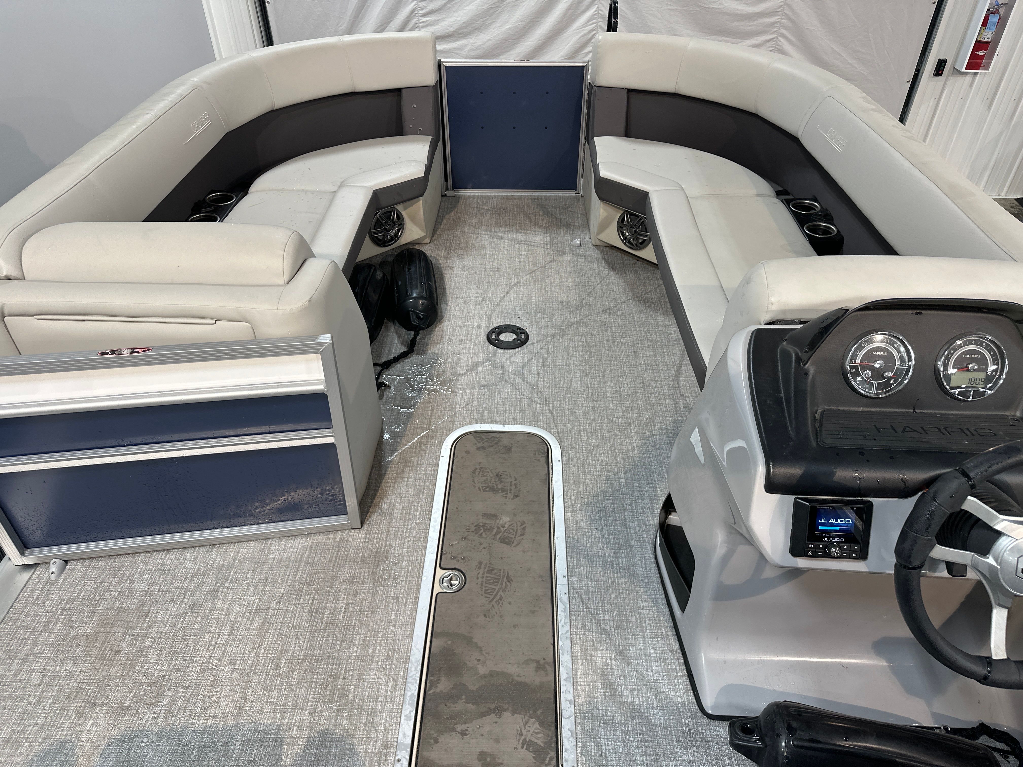 2025 Harris Cruiser 230 - 12