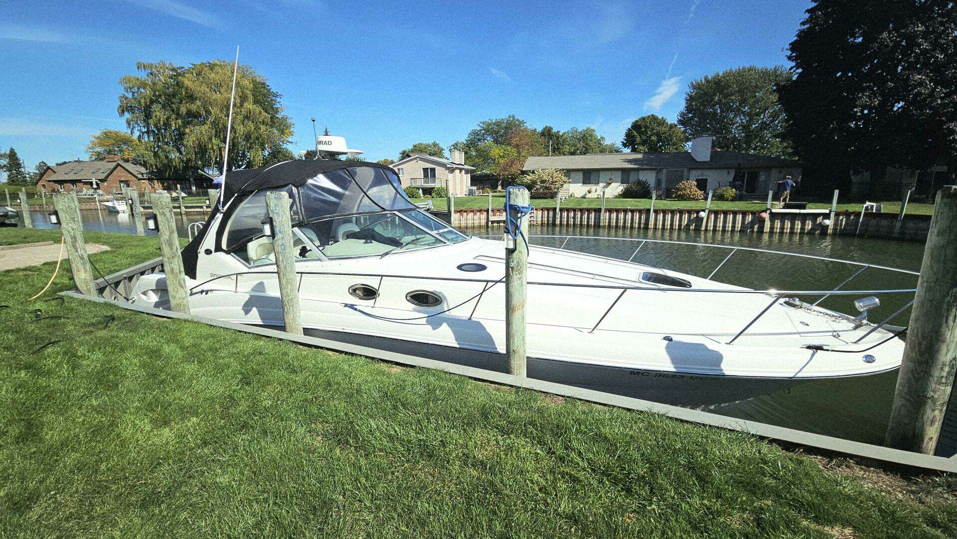 2003 Sea Ray 340 Sundancer - Image 2