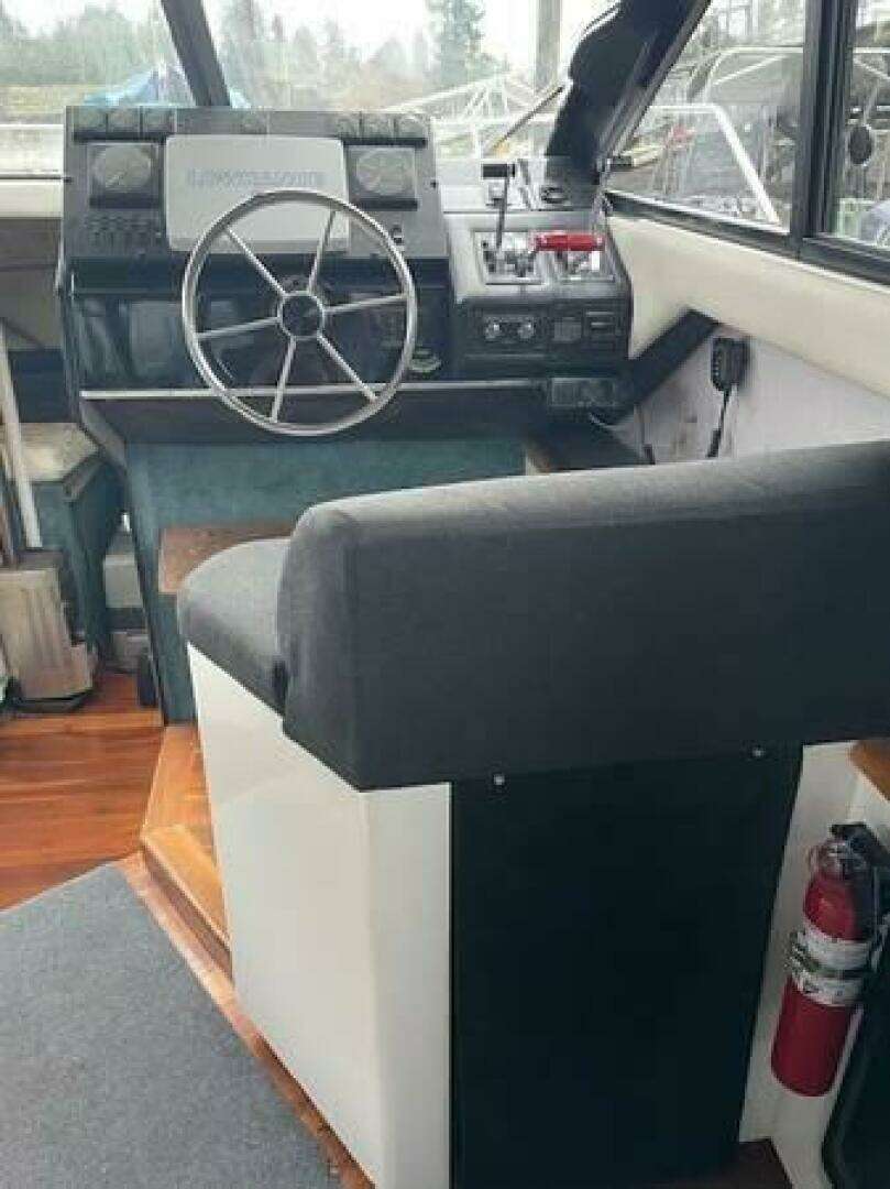 1991 Bayliner — - Image 14