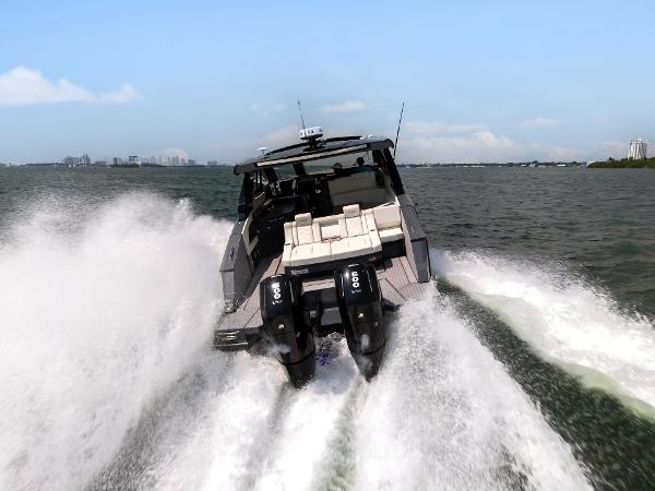 2023 Cruisers Yachts 42 GLS OB - 44