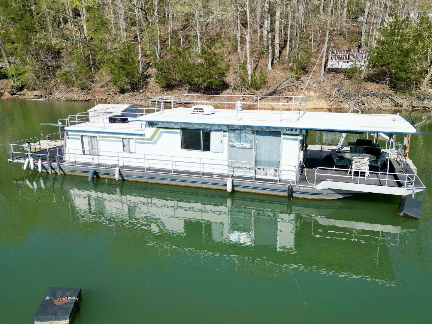 1977 Sumerset 14 x 58 Aluminum Hull Houseboat with Catwalks - Image 6