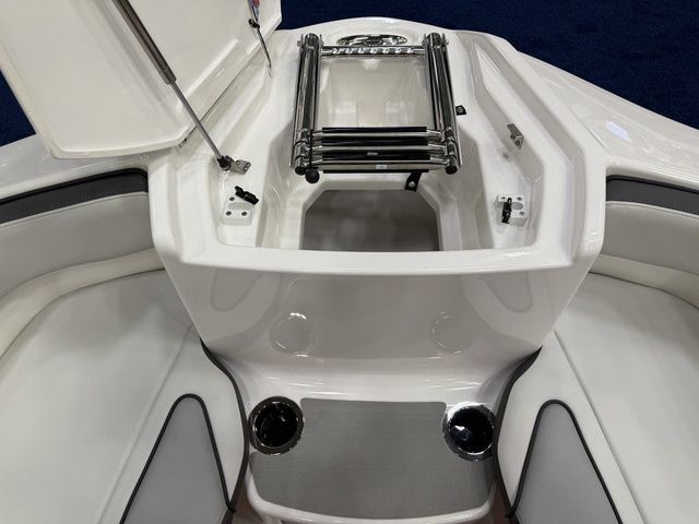2026 Yamaha Boats AR250 - 25