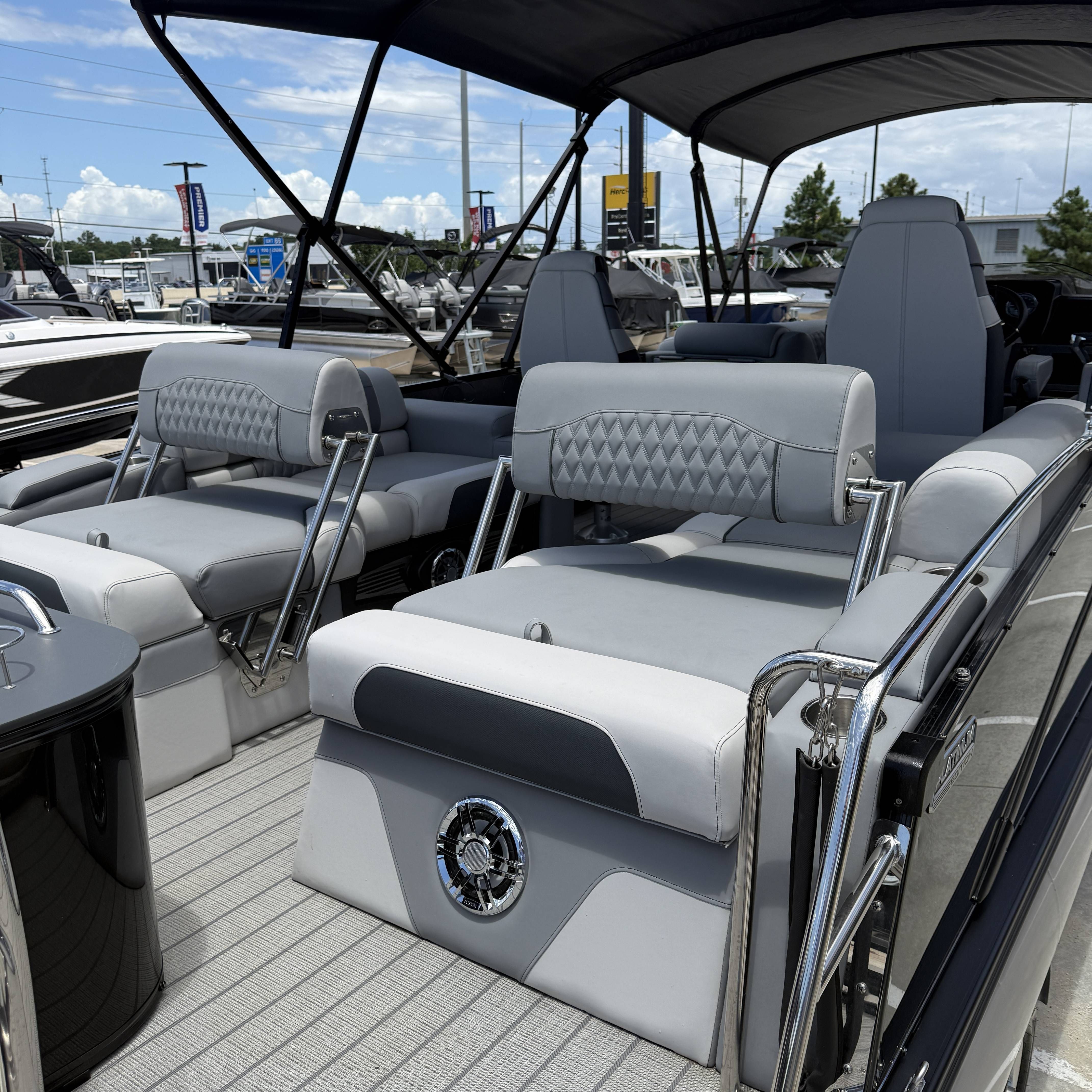 2026 Avalon Catalina Quad Lounge Shift - 23' - 20