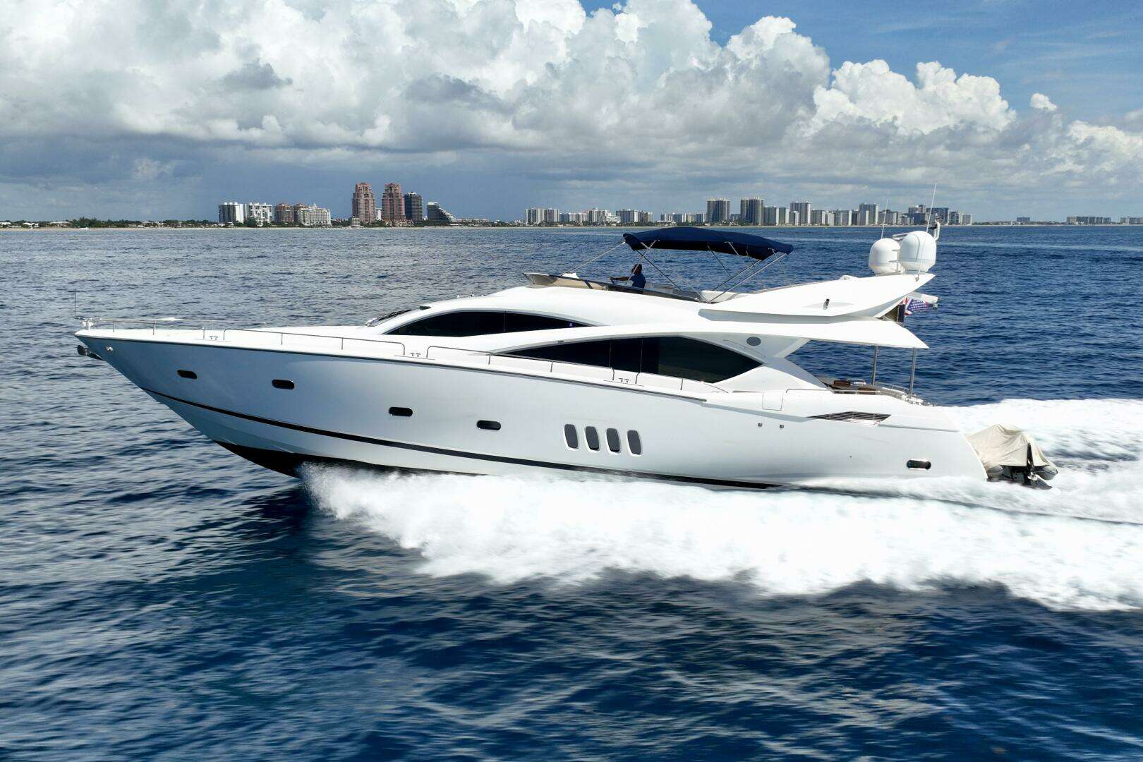 2005 Sunseeker Yacht - Image 2