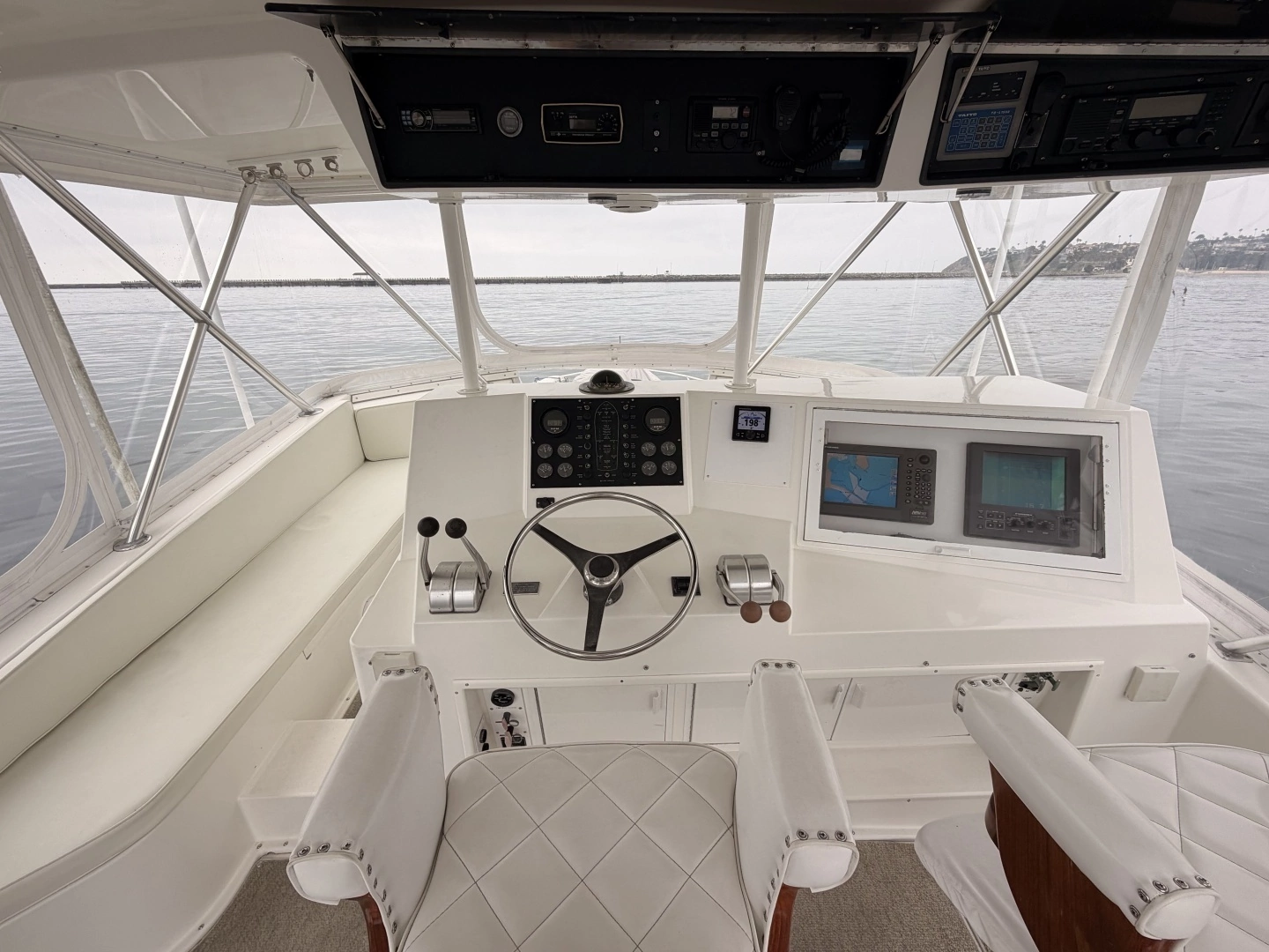 1994 Viking 50 Convertible - Image 21