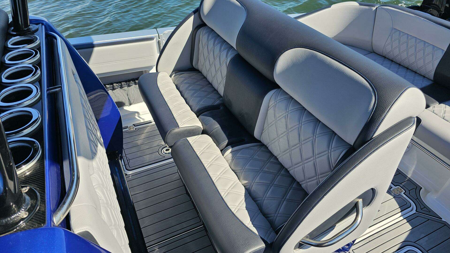 2024 Nor-Tech 390 Sport Center Console - Image 22