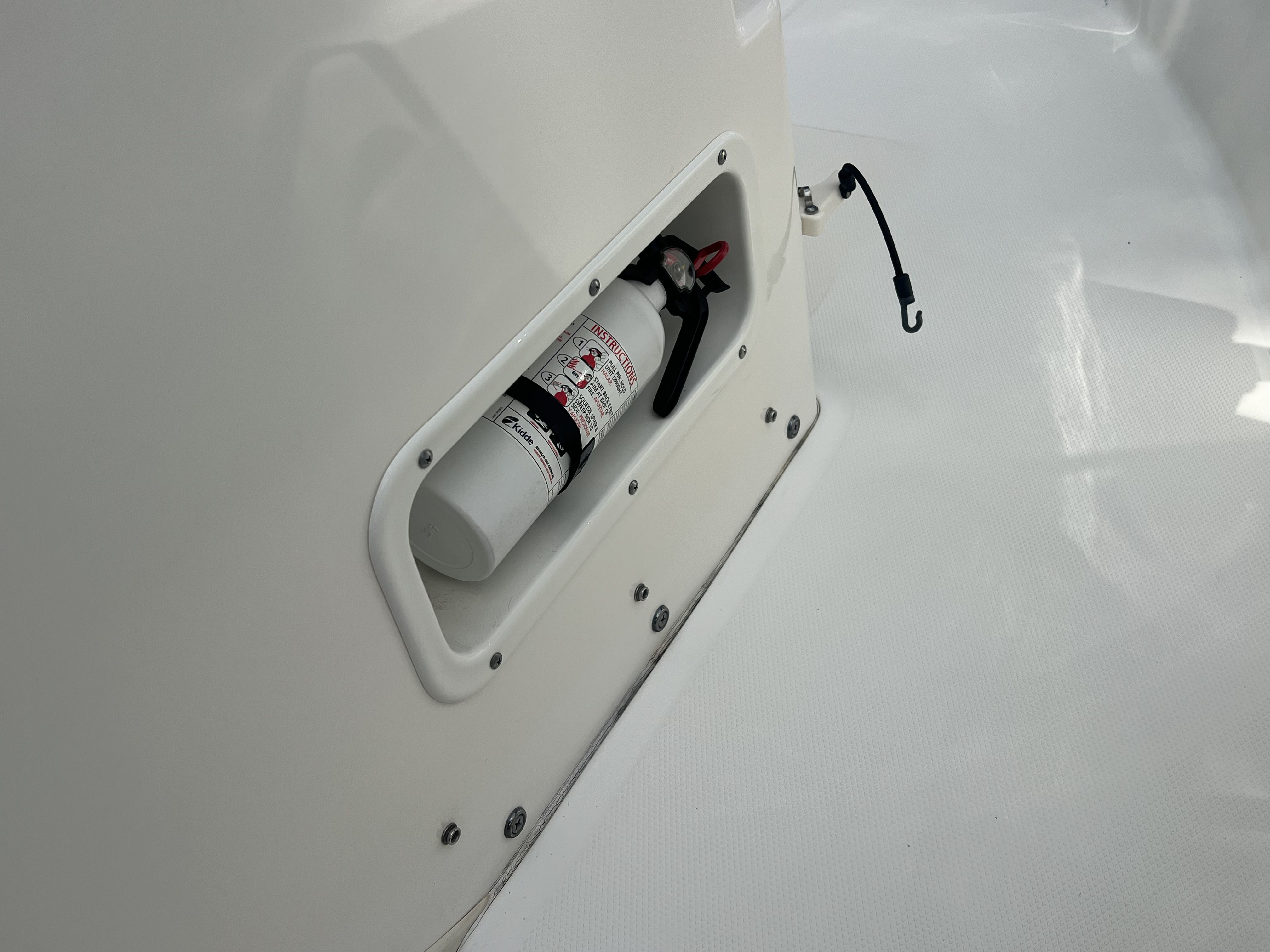 2016 Boston Whaler 170 Montauk - 21
