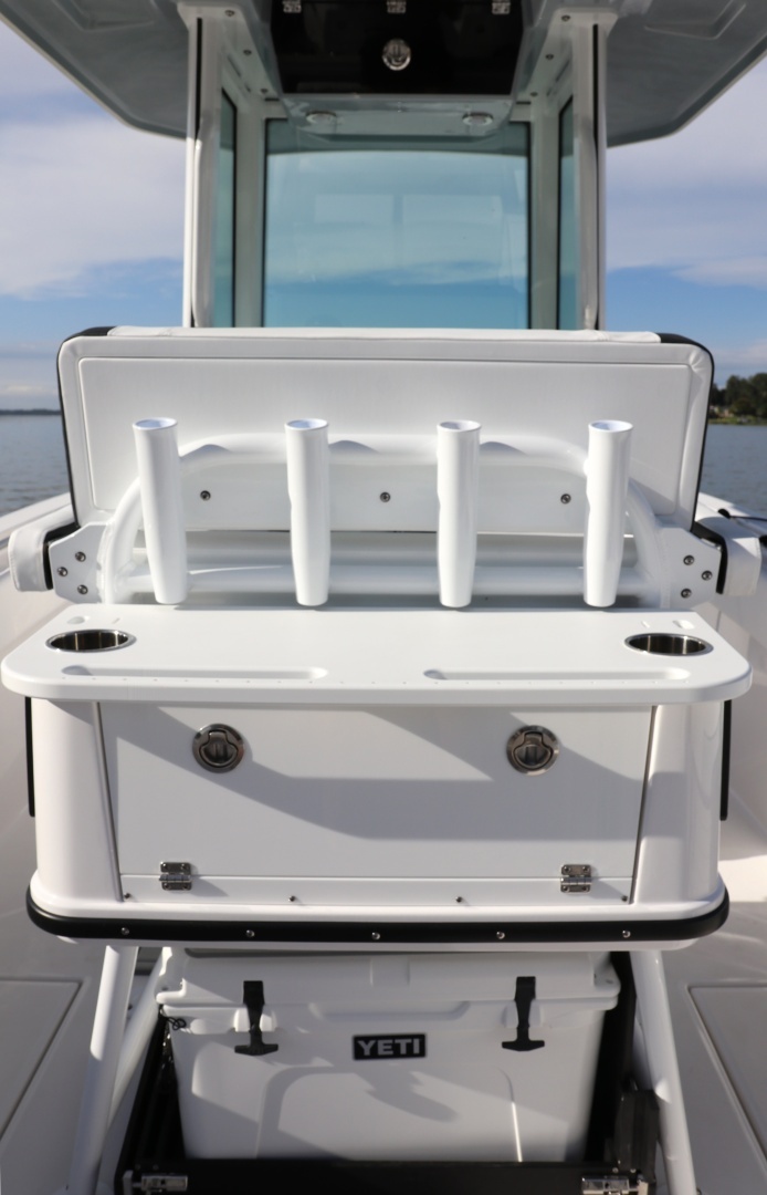 2027 Blackfin 252 CC - Image 7