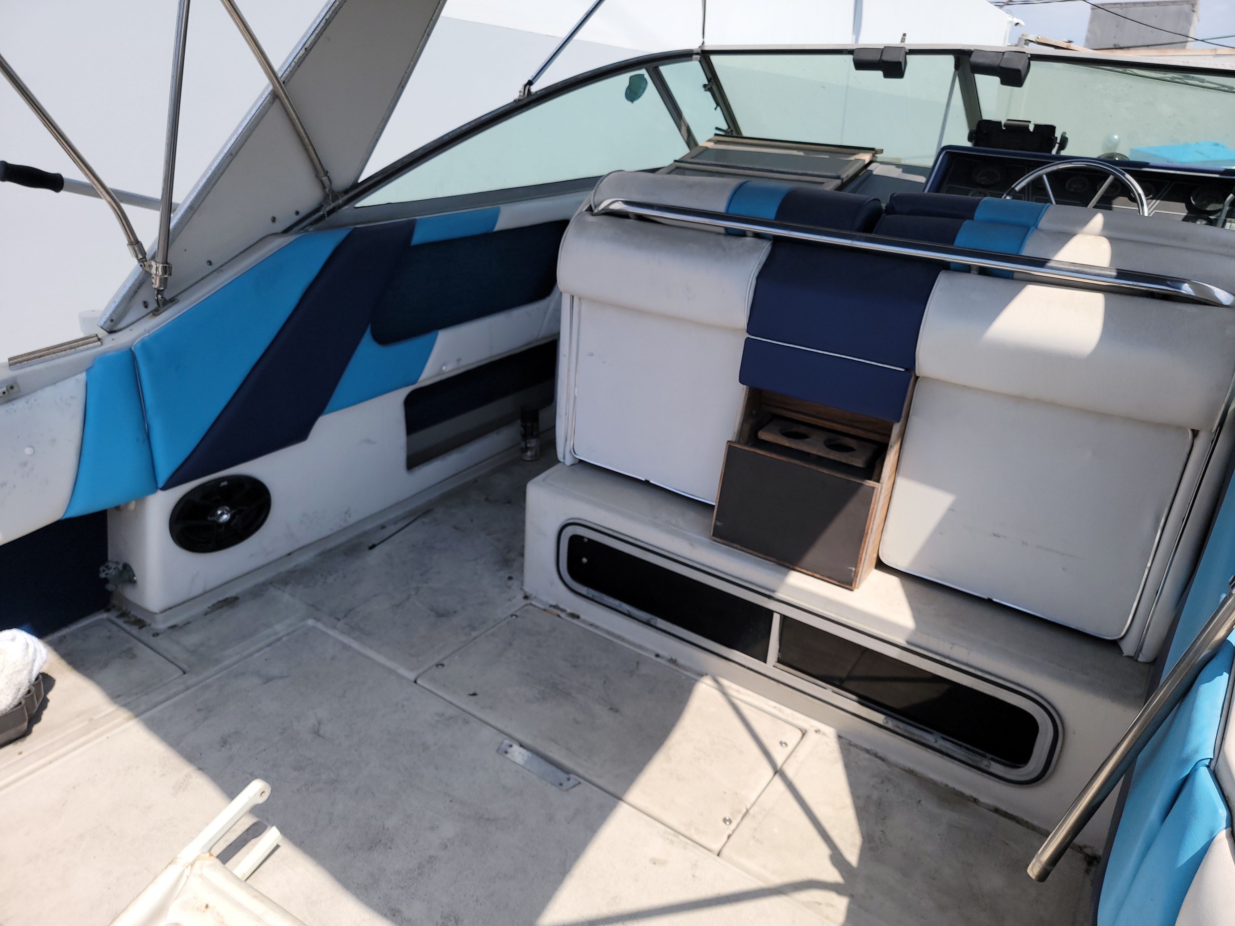 1987 Sea Ray Sundancer - 13