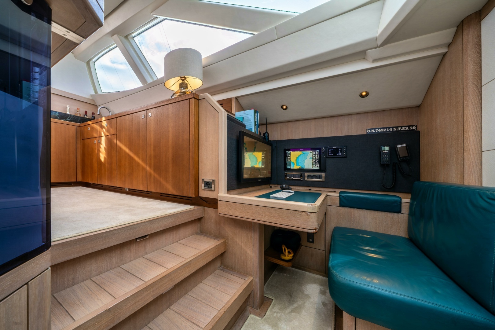 2013 Oyster Yachts Oyster 885 - Image 28