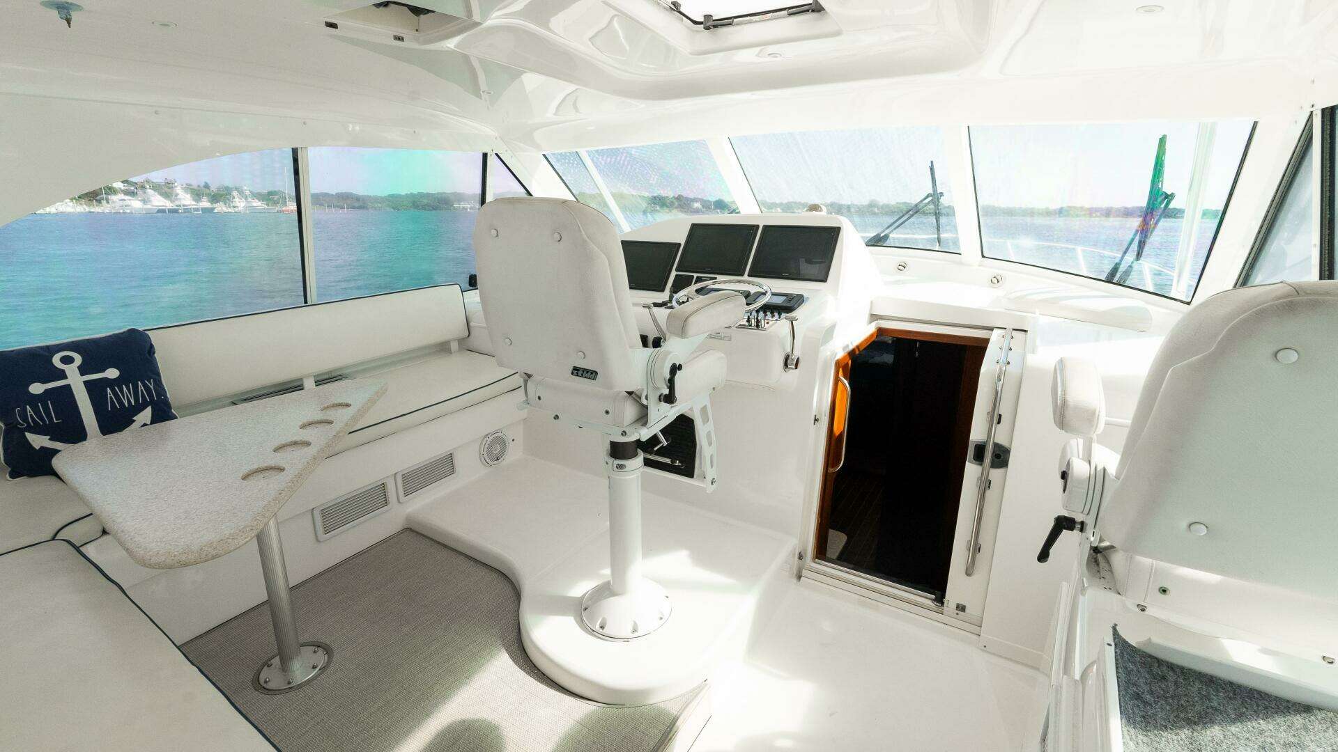 2012 Cabo 44 HTX - Image 28