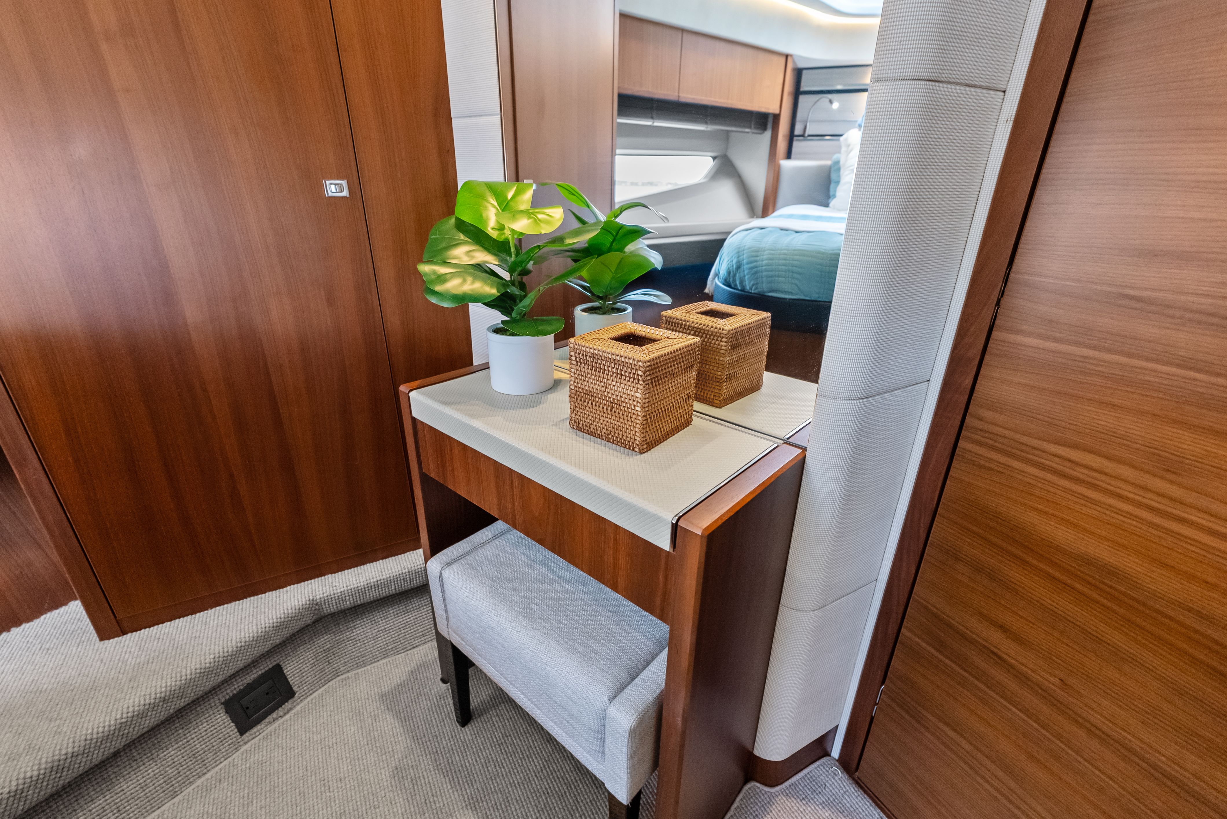 2014 Princess S72 - 85