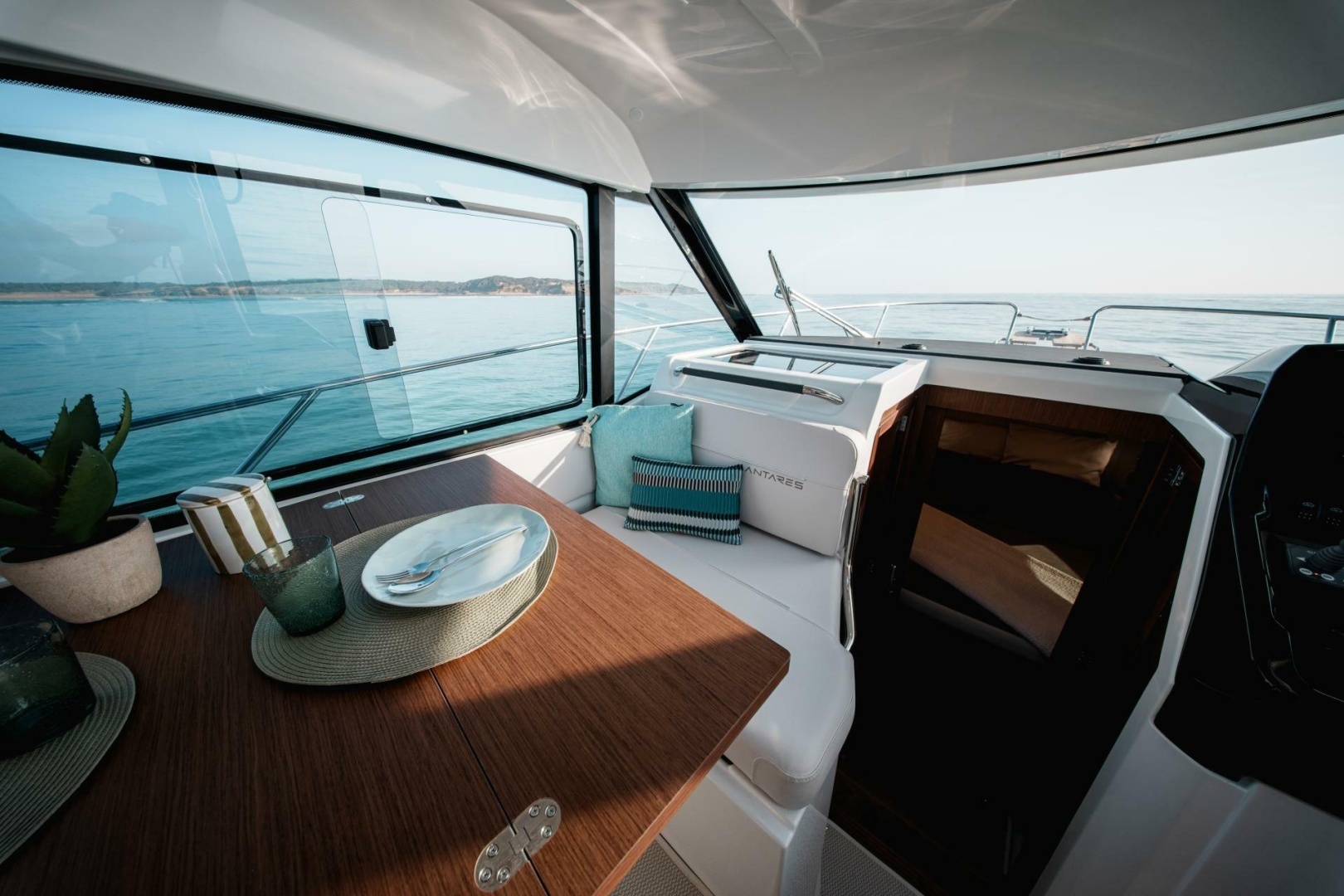 2027 Beneteau Antares 9 - Image 5