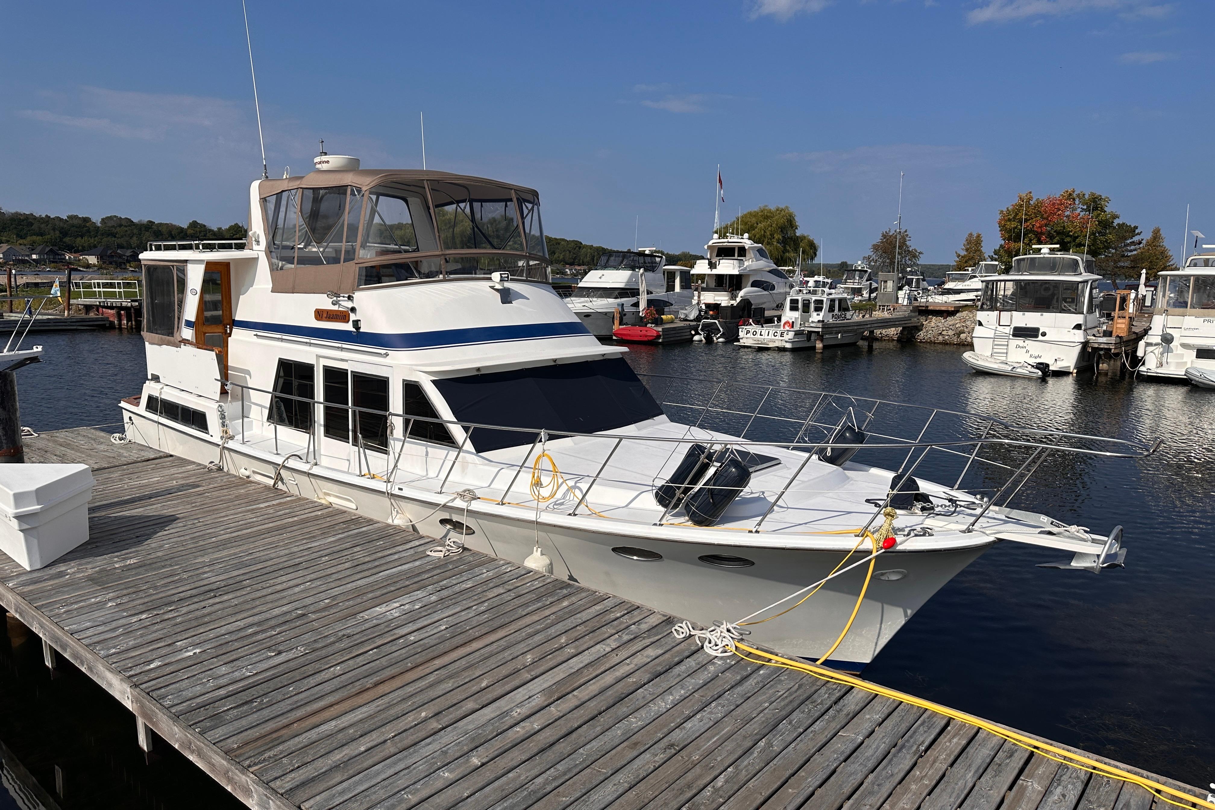 1987 Marine Trader 47 Tradewinds