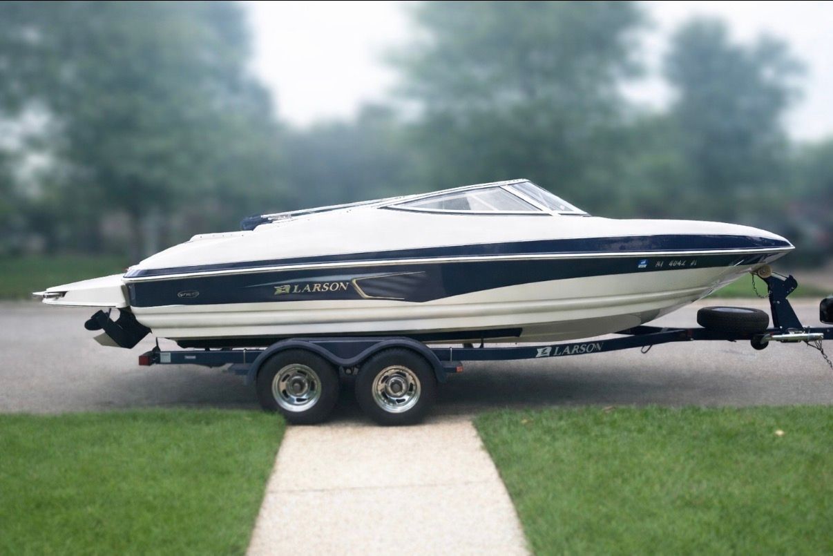 2011 Larson Senza 206 - 2
