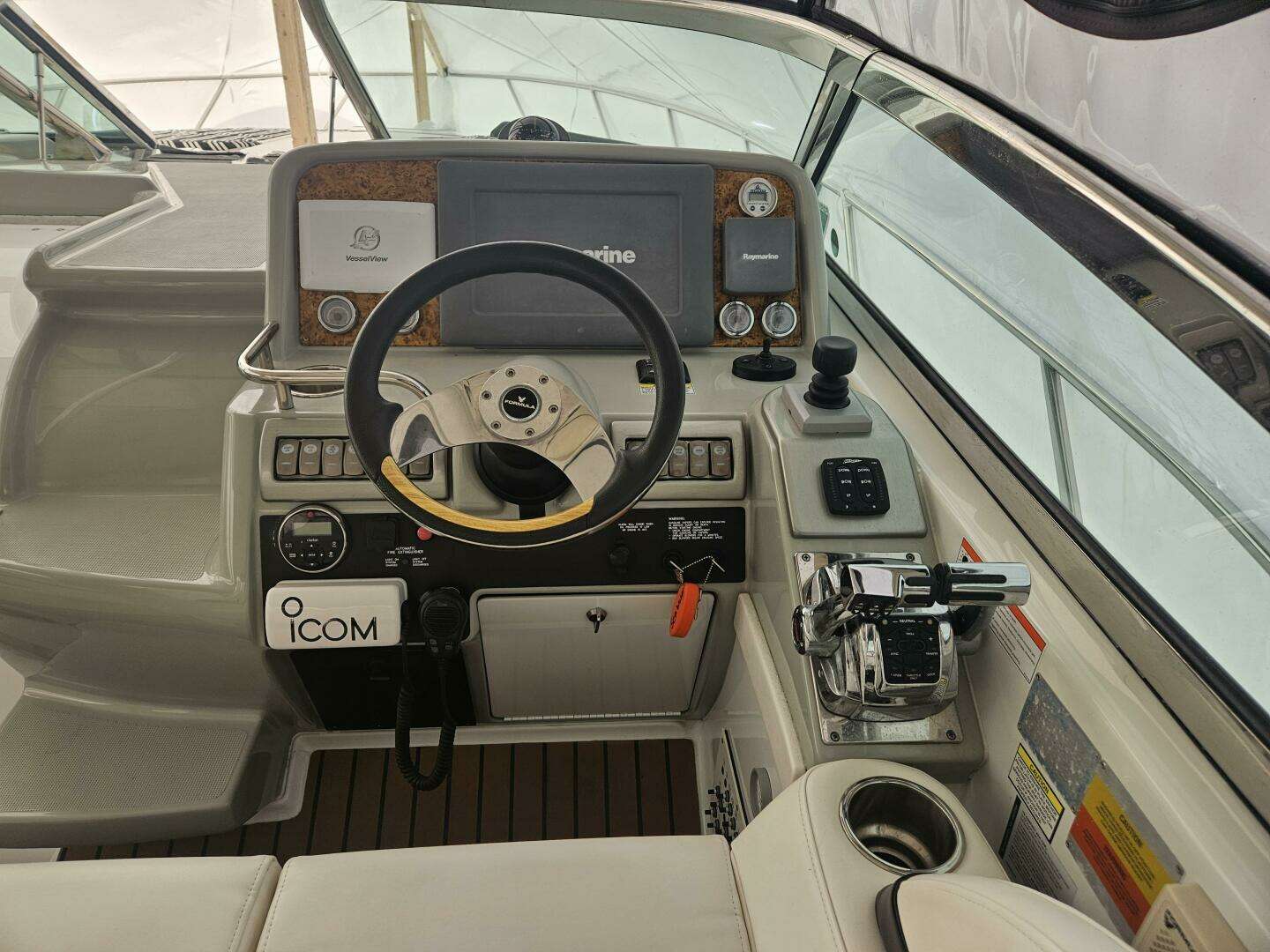 2010 Formula 34 PC - Image 48
