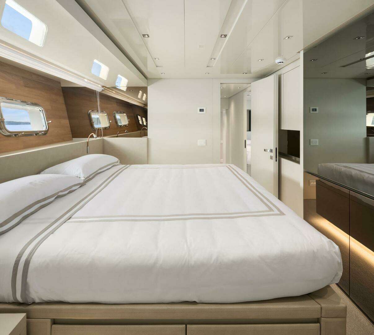 2023 Sanlorenzo SL86 - Image 28