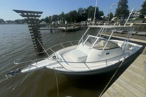 2005 Shamrock 220 Predator