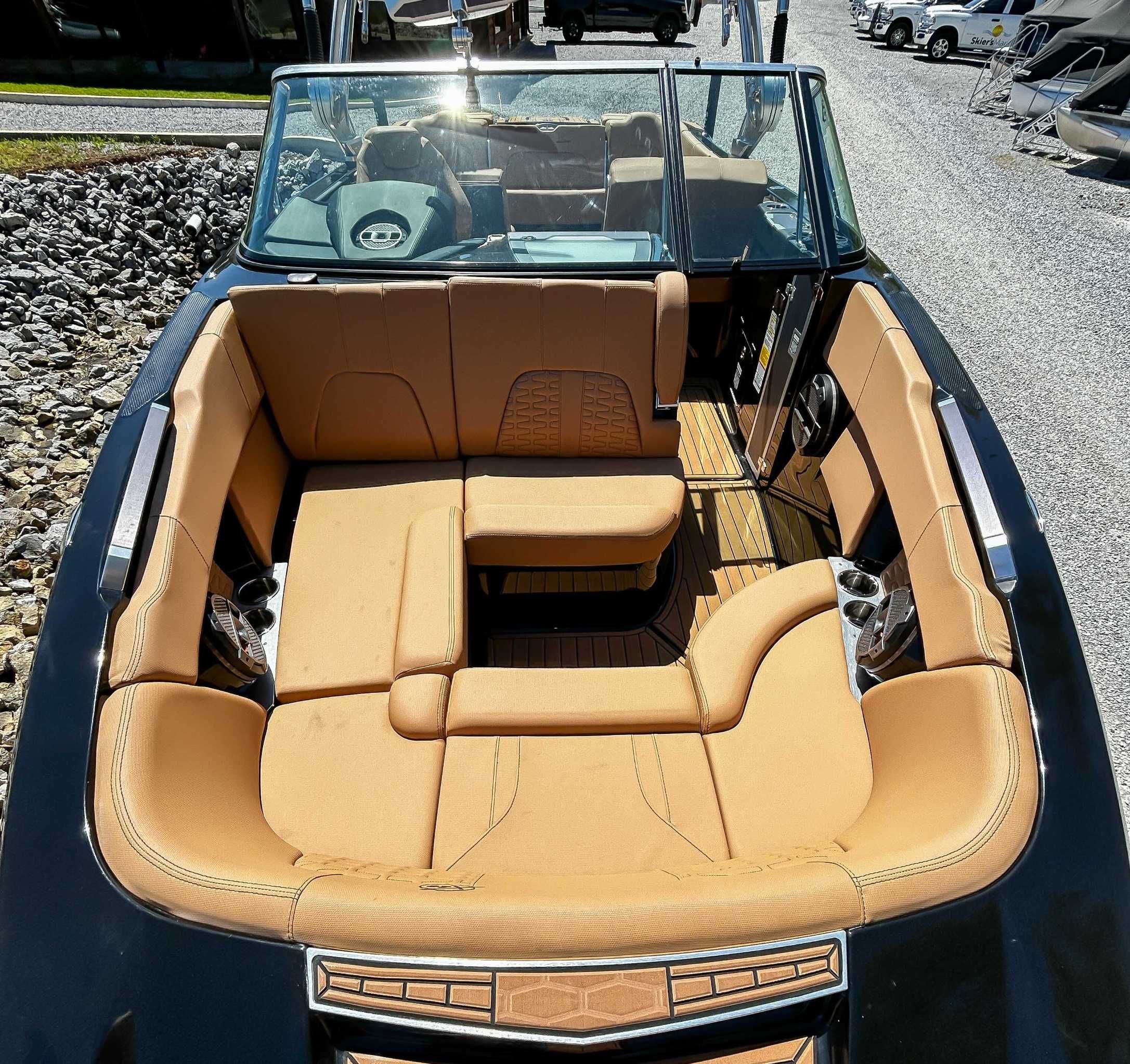 2021 MasterCraft X26 - 15