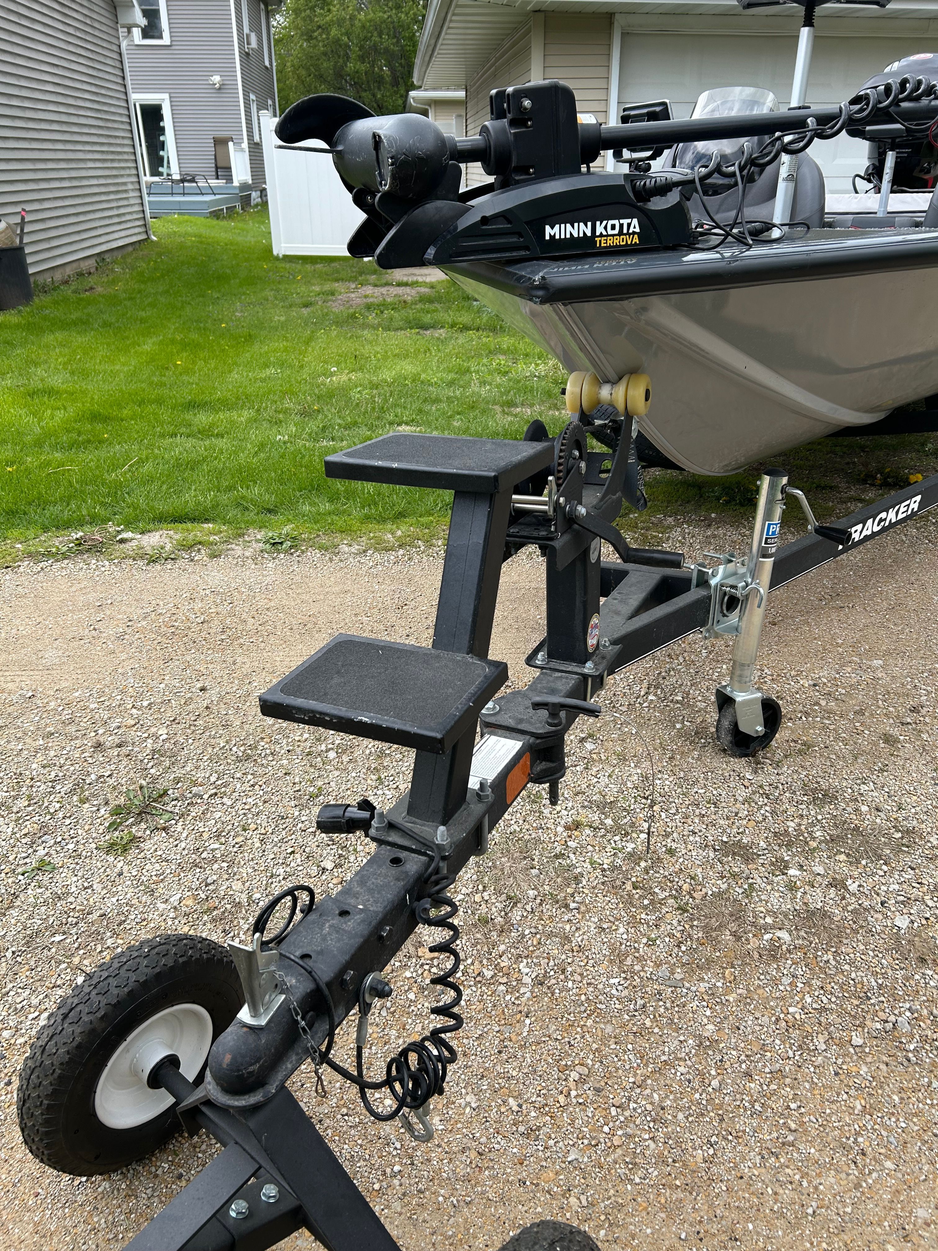 2021 Tracker Pro Team 190 TX boat with Minn Kota motor.