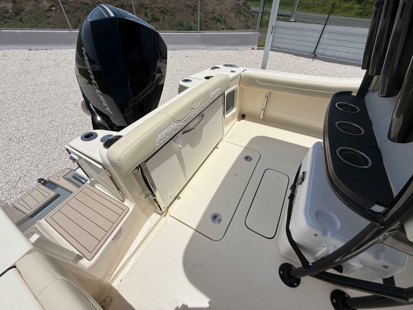 2016 Scout 220 XSF - Image 10