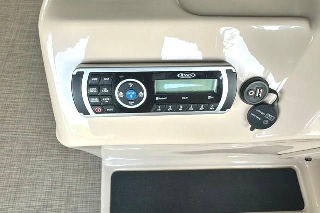 2019 Sun Tracker Party Barge 22 XP3 stereo system with USB port and Bluetooth connectivity.