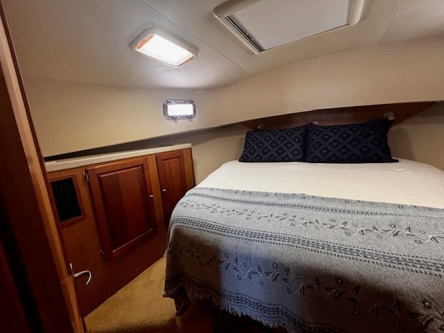 2005 Mainship 400 Trawler - 55
