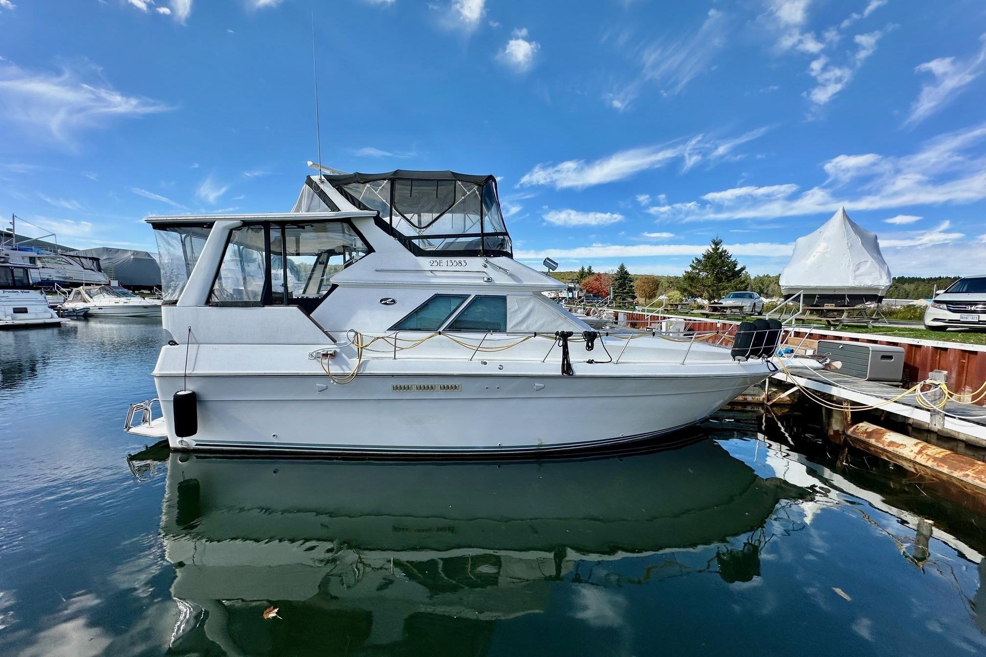 1989 Sea Ray 380 Aft Cabin