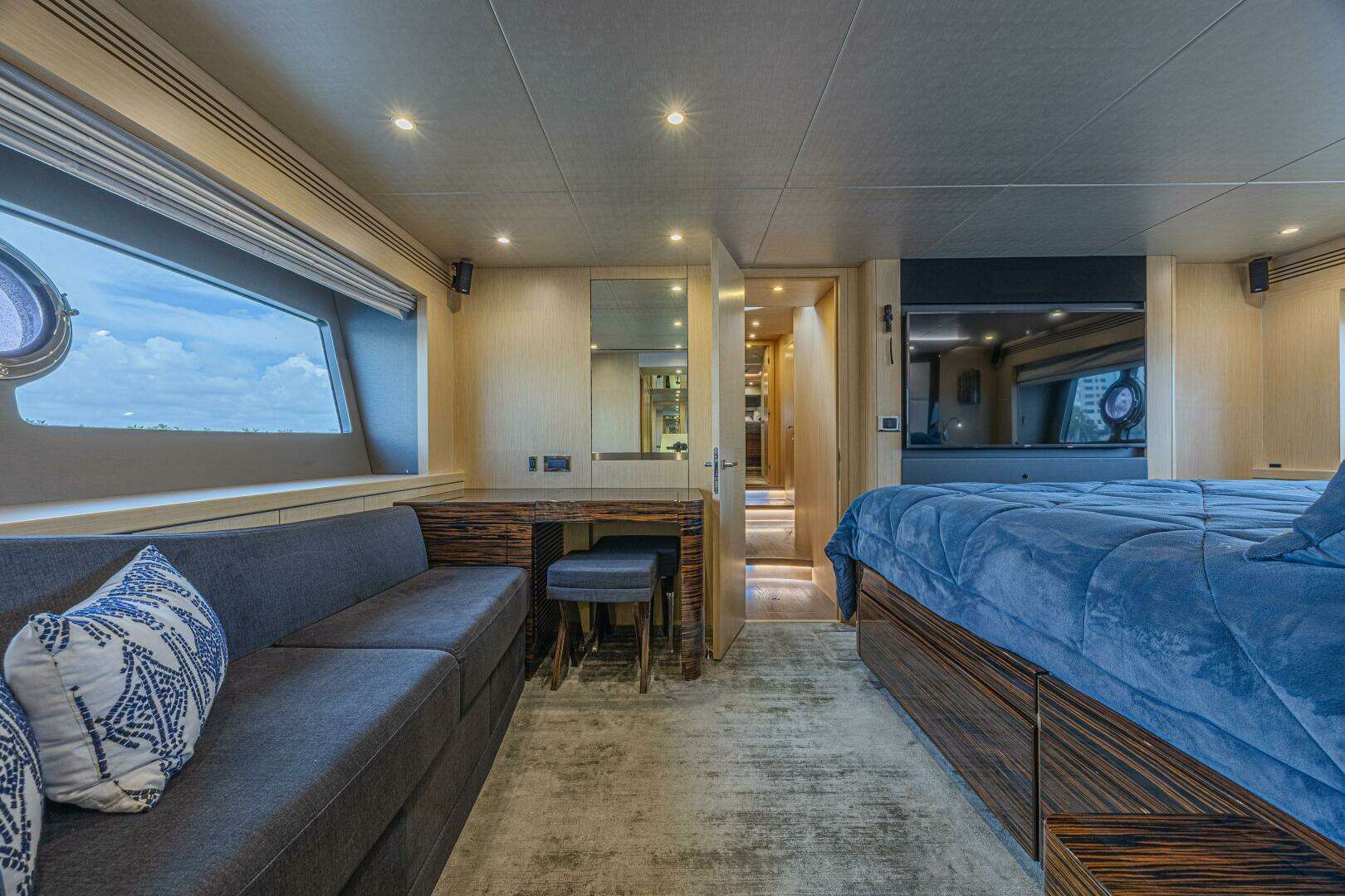 2017 Sunseeker 75 Yacht - Image 44