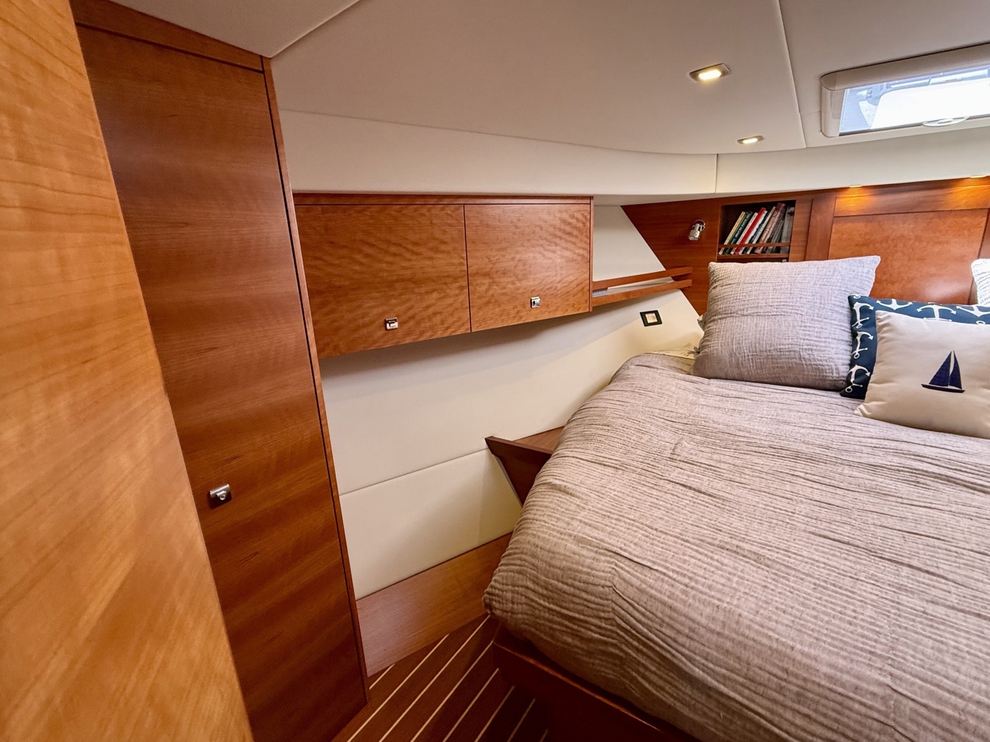 2015 Coastal Craft 45-IPS - Image 58