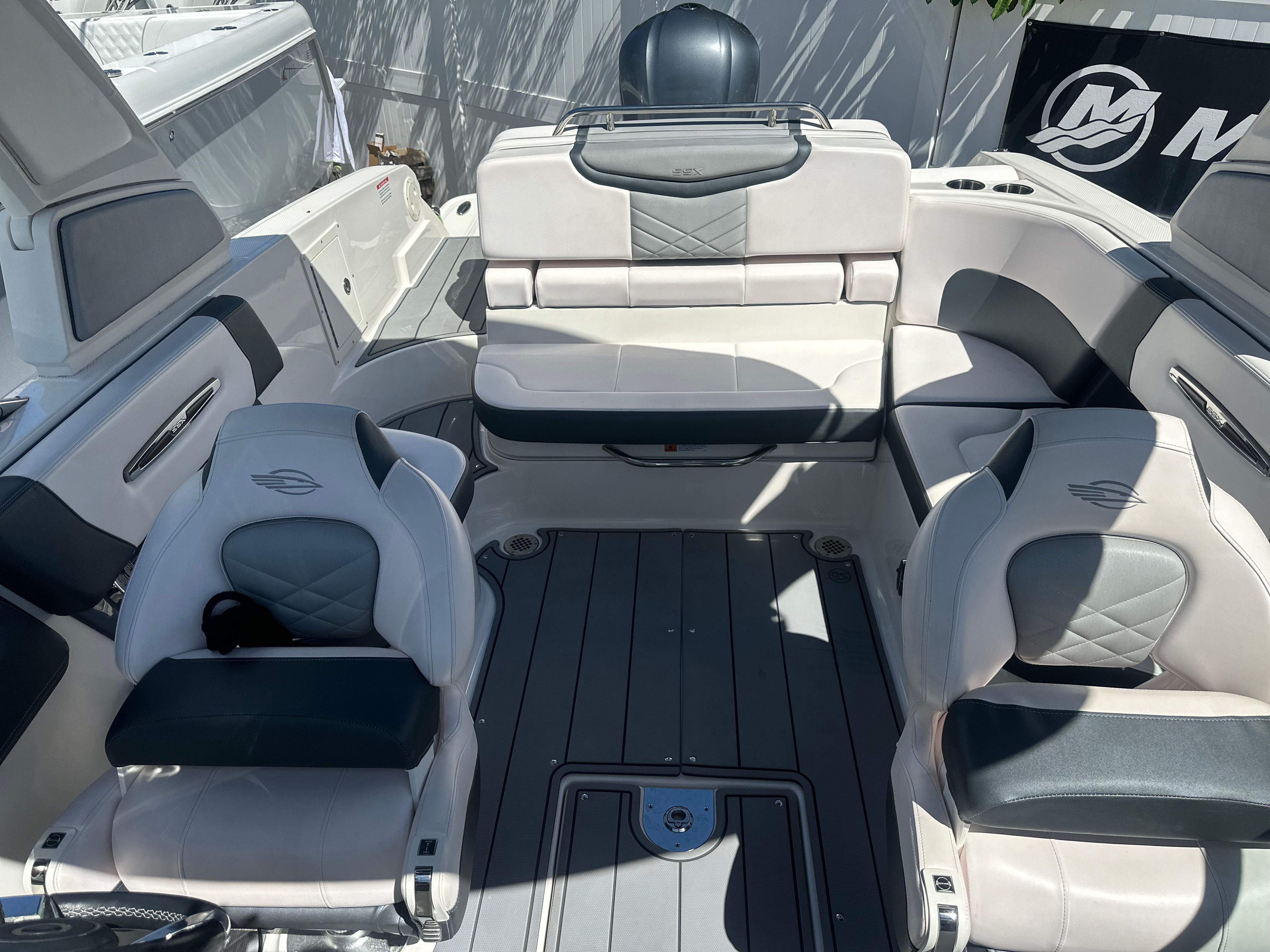 2020 CHAPARRAL 257 SSX OB - Image 8