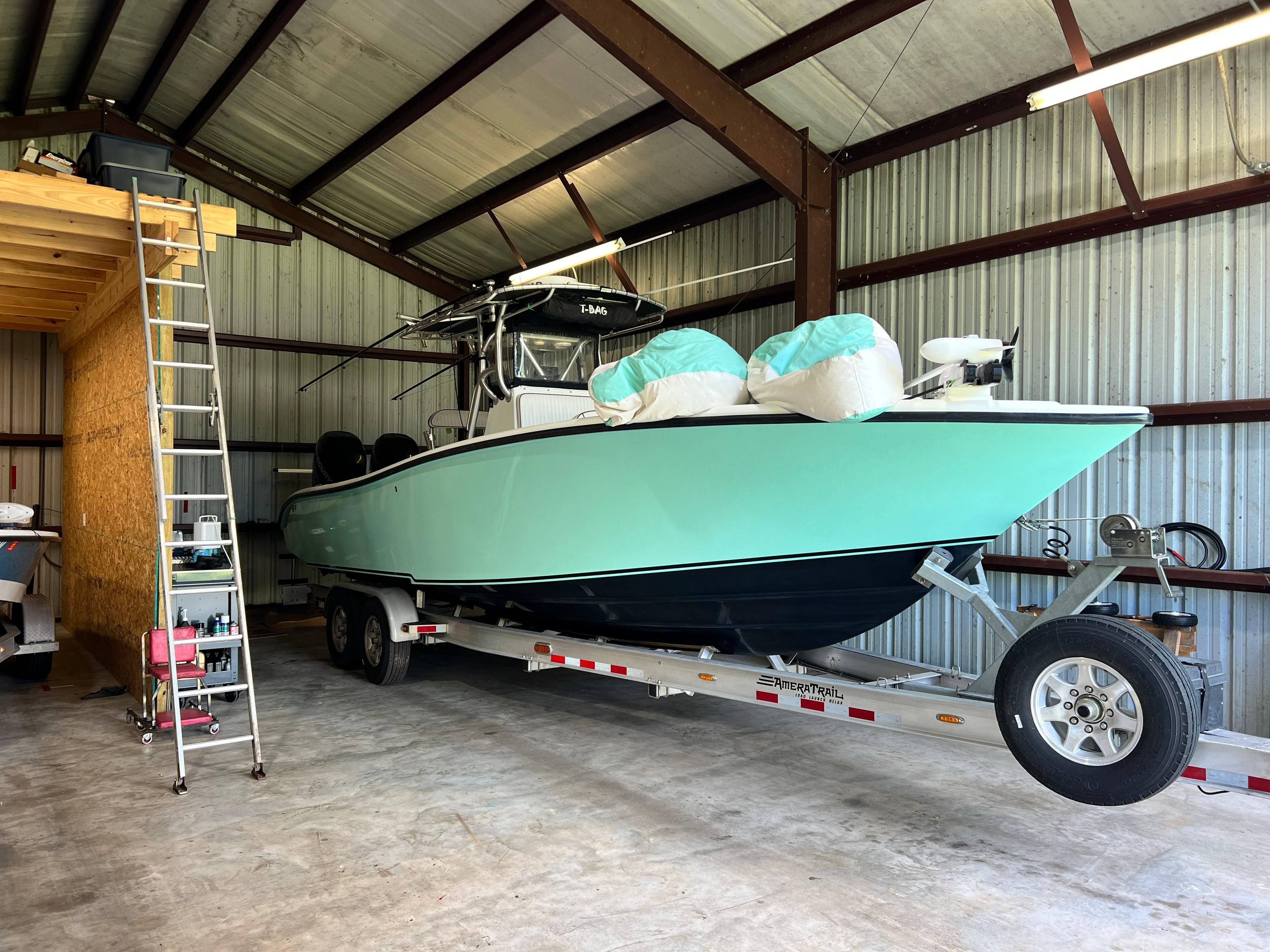 2004 Yellowfin 31 Center Console - 2