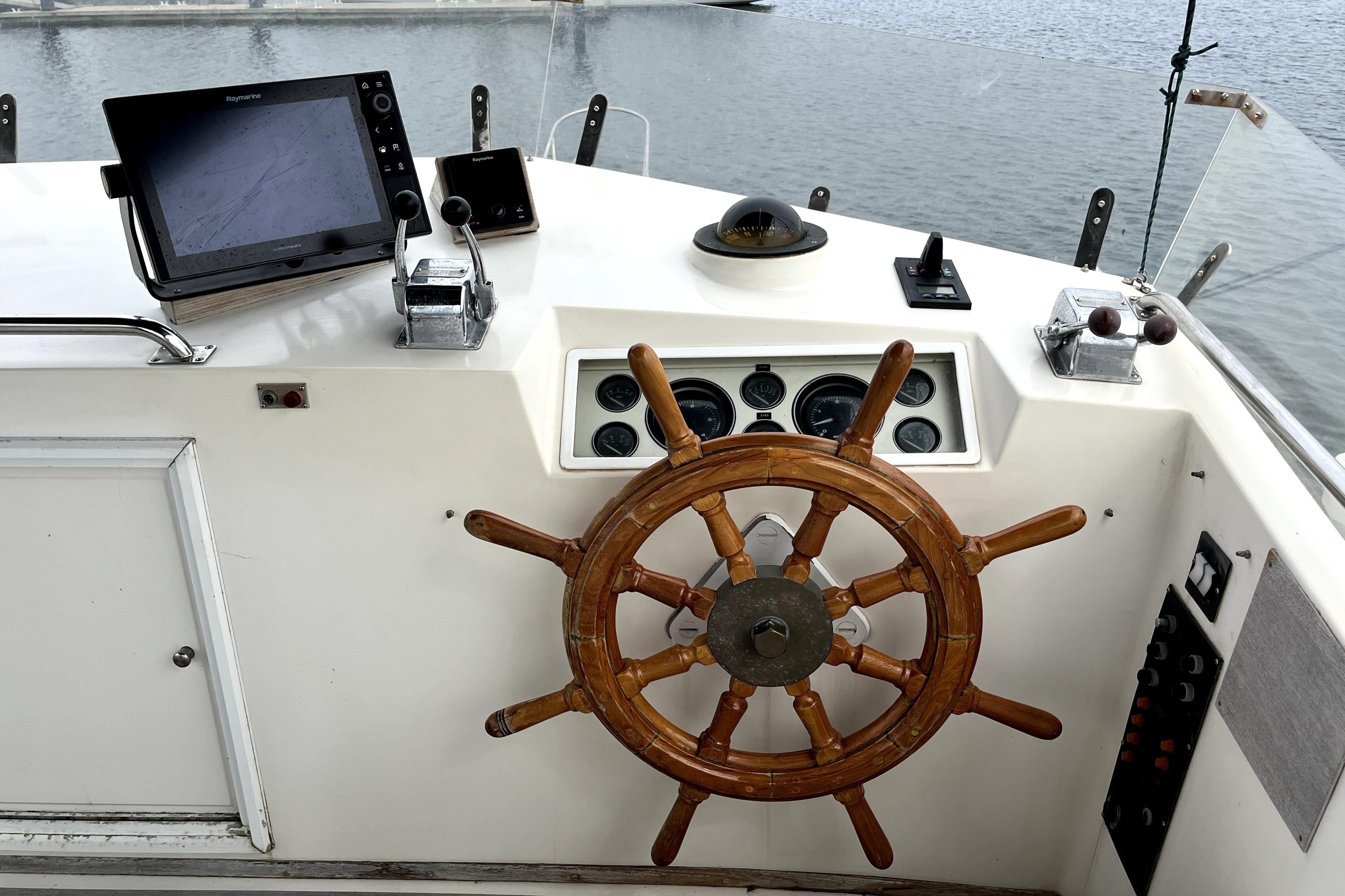 1991 Grand Banks 46 Classic - 7