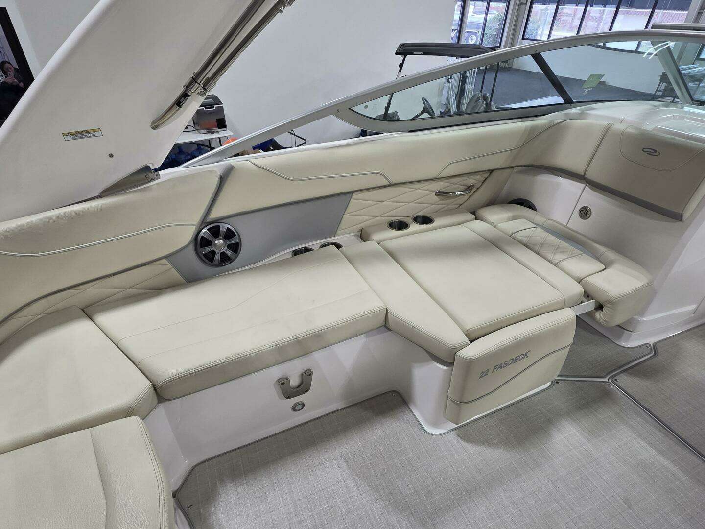 2021 Regal 22 Fasdeck - Image 17