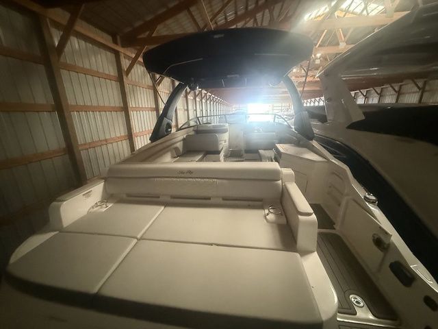 2025 Sea Ray SDX 290 - 21