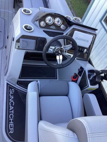 2026 SunCatcher Fusion 324SS - 48