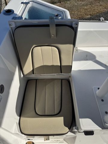 2026 Yamaha Boats 222 FSH Sport - 18