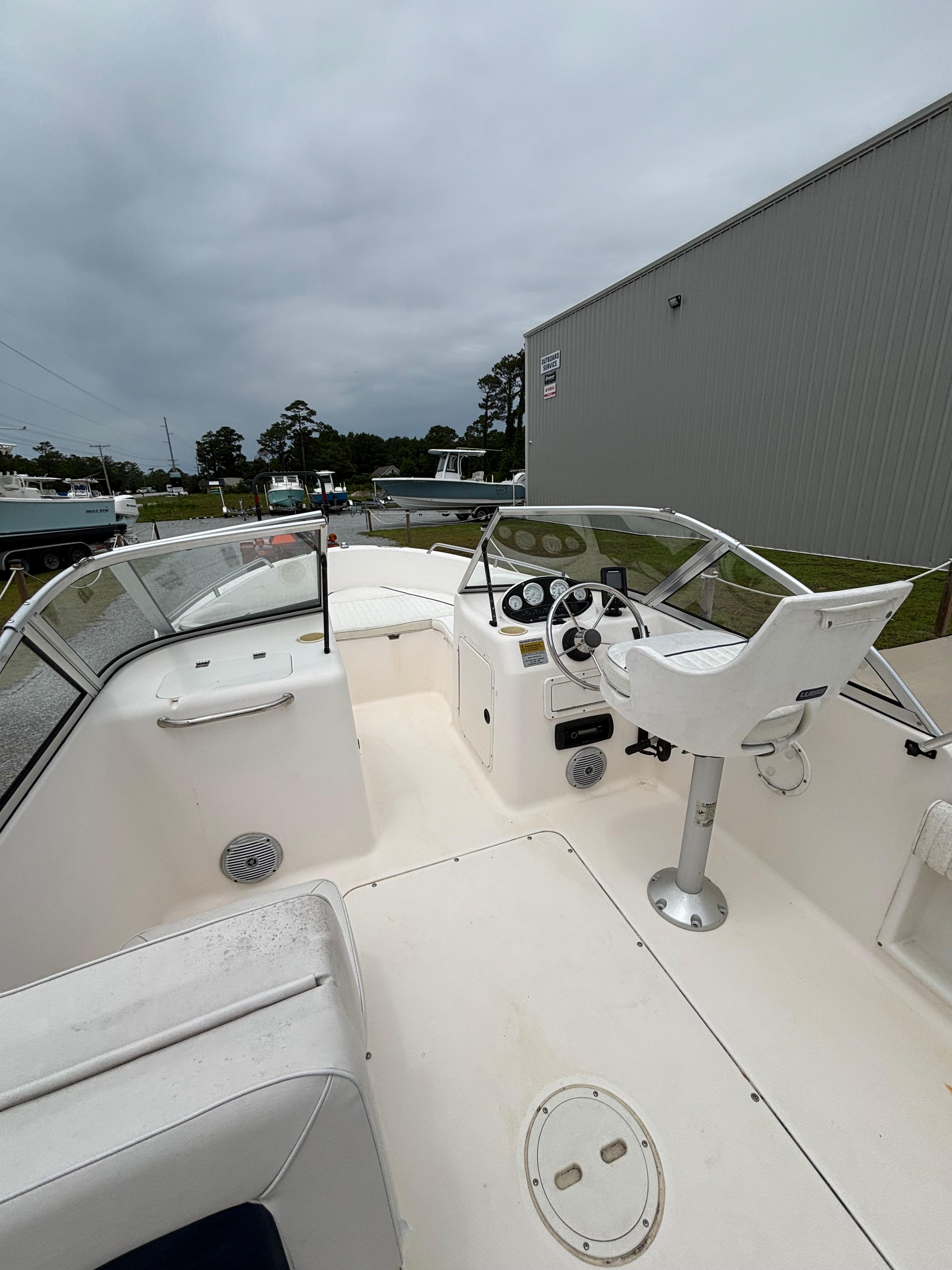 2004 Sea Hunt 186 Escape - 8