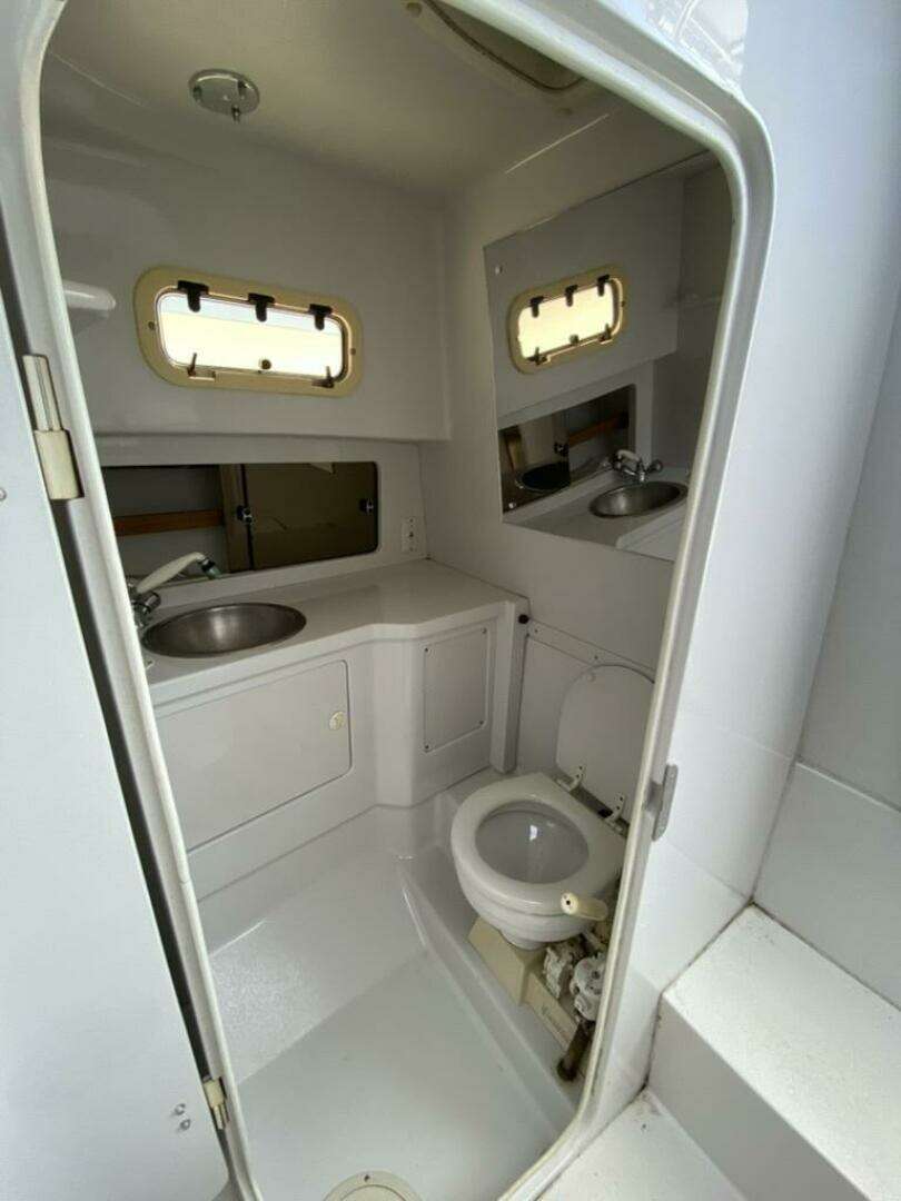 1997 Intrepid 339wa - Image 24