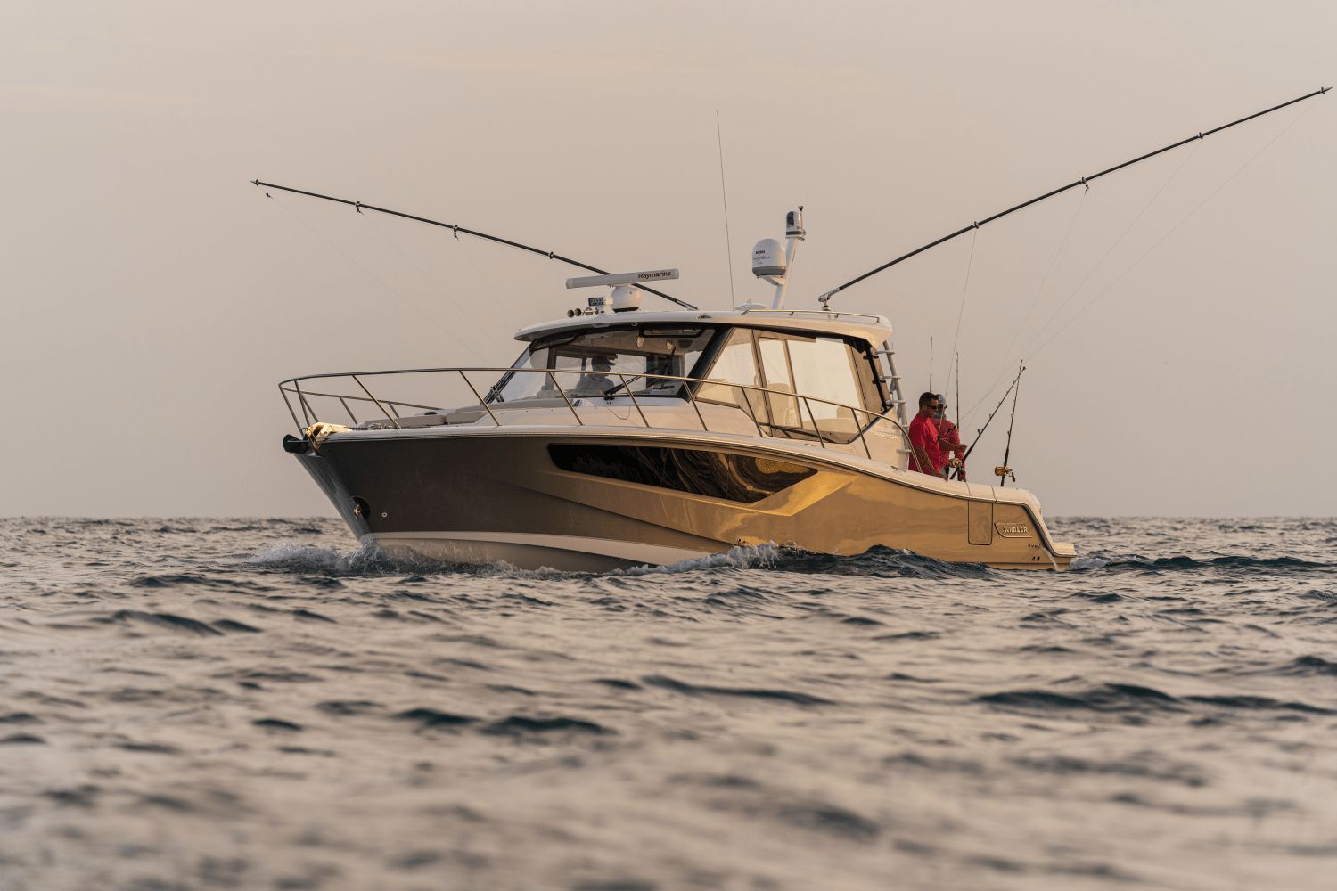 2025 Boston Whaler 405 Conquest - 34