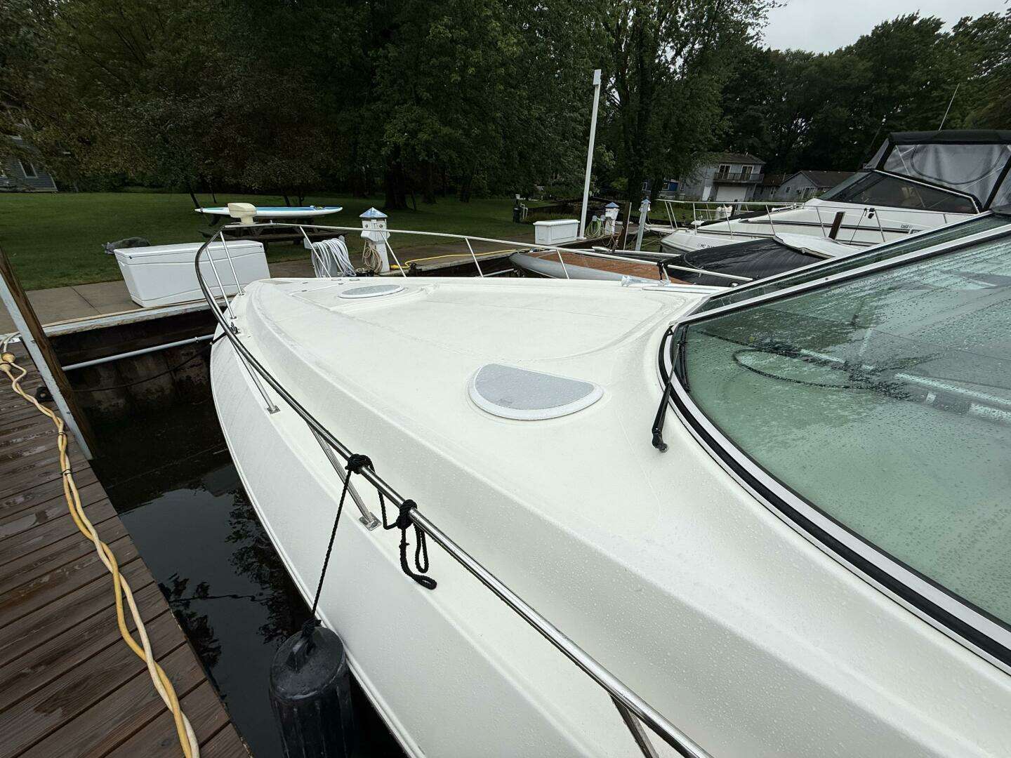 2004 Cruisers 370 Express - Image 5