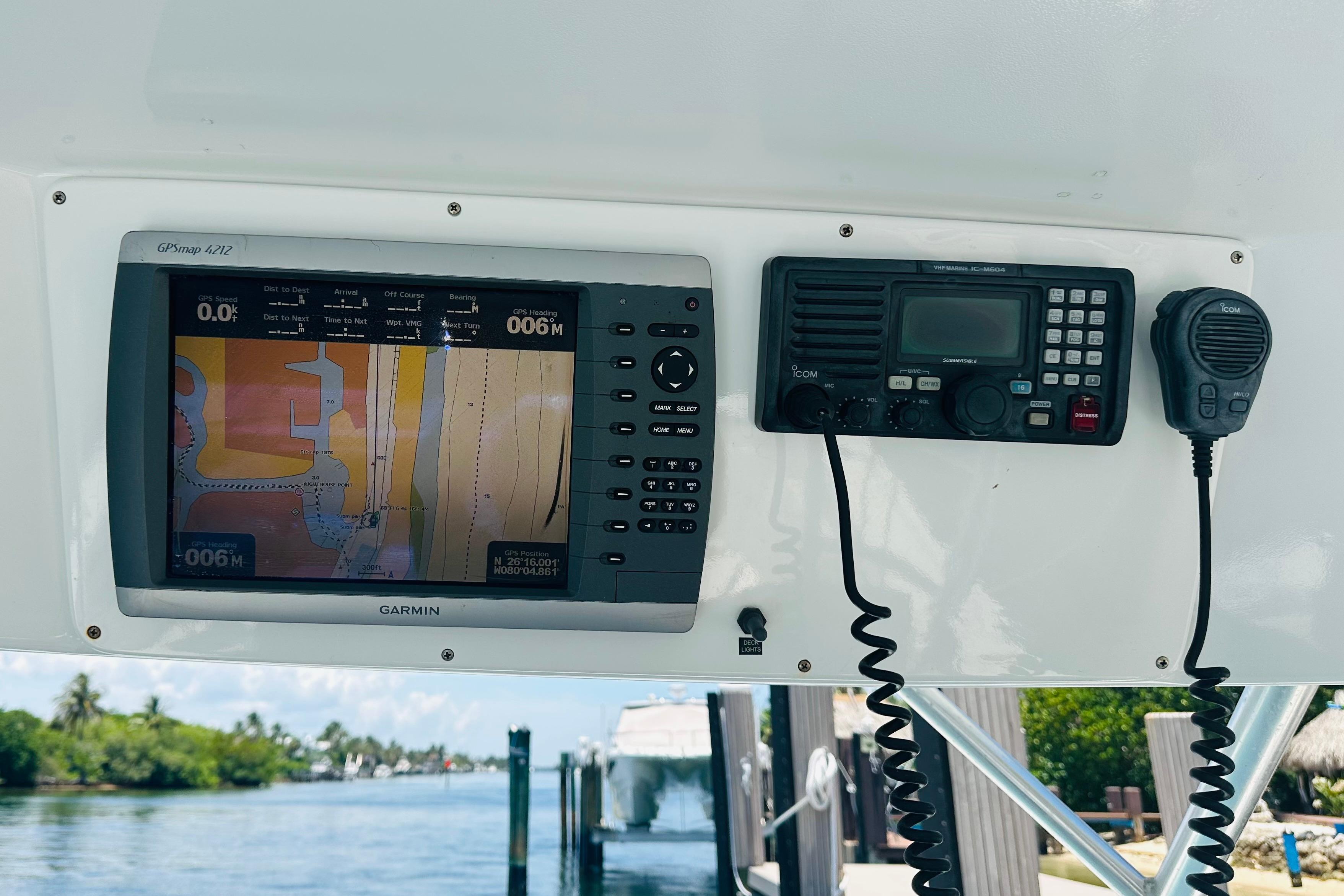 1994 Pro-Line 2950 Walkaround boat with Garmin GPS and Icom marine radio.