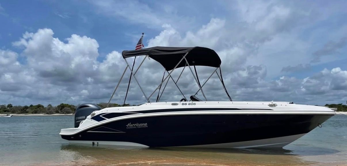 2021 Hurricane SunDeck Sport 205 OB