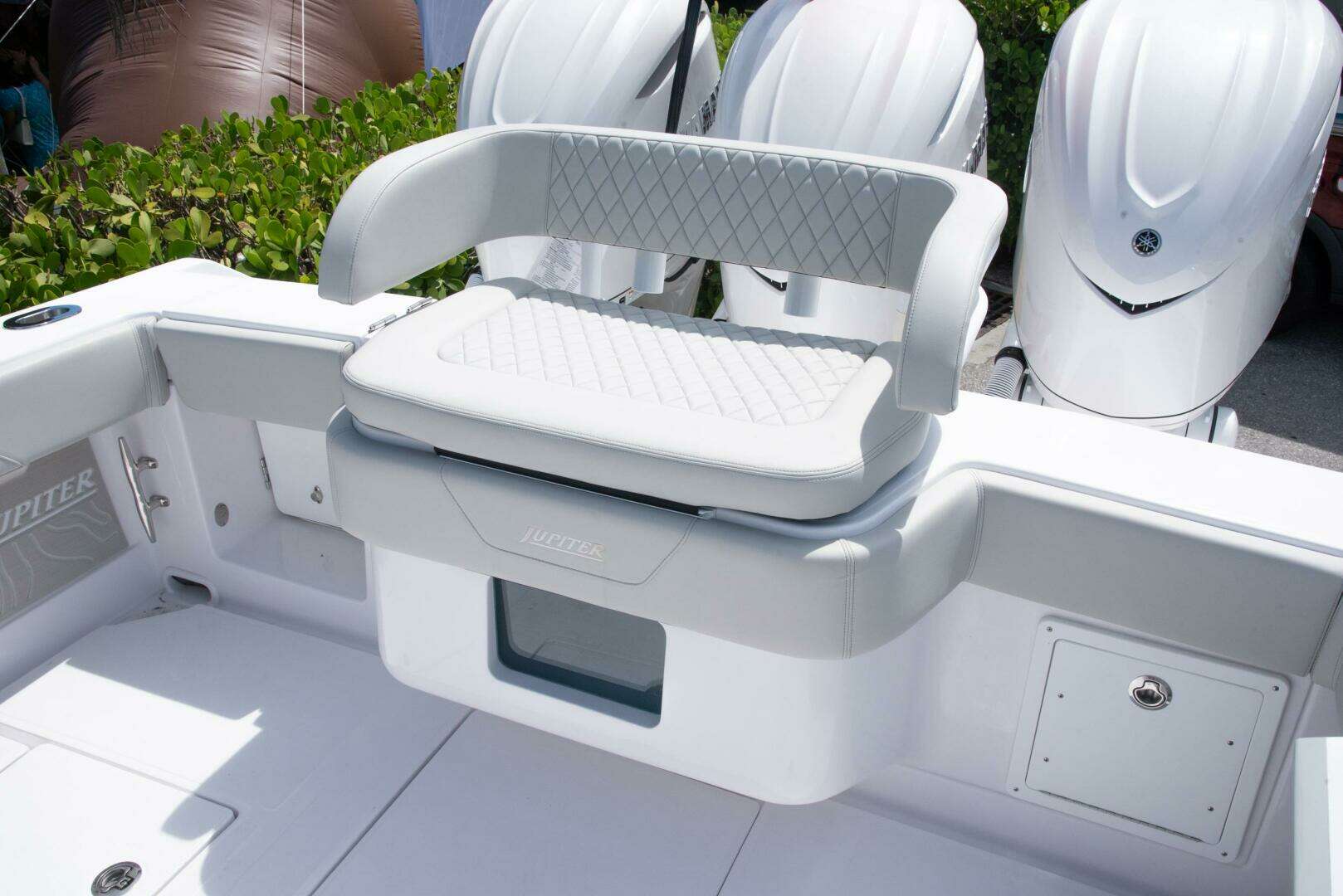 2026 Jupiter 380LS - Image 4