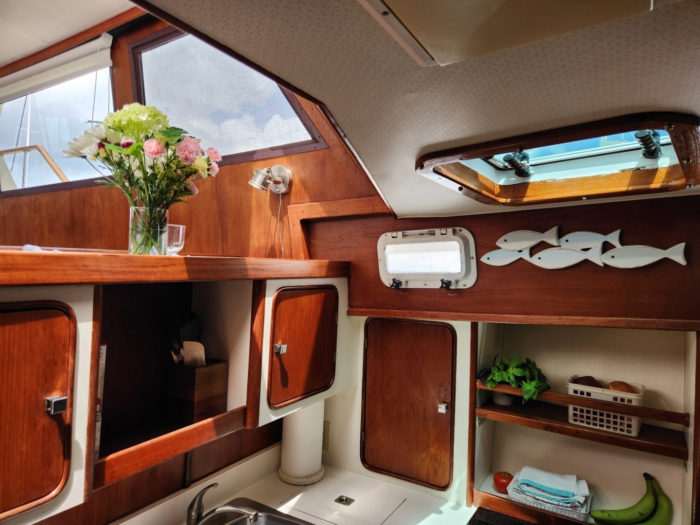 1980 Gulfstar 44 Motor Cruiser - Image 19
