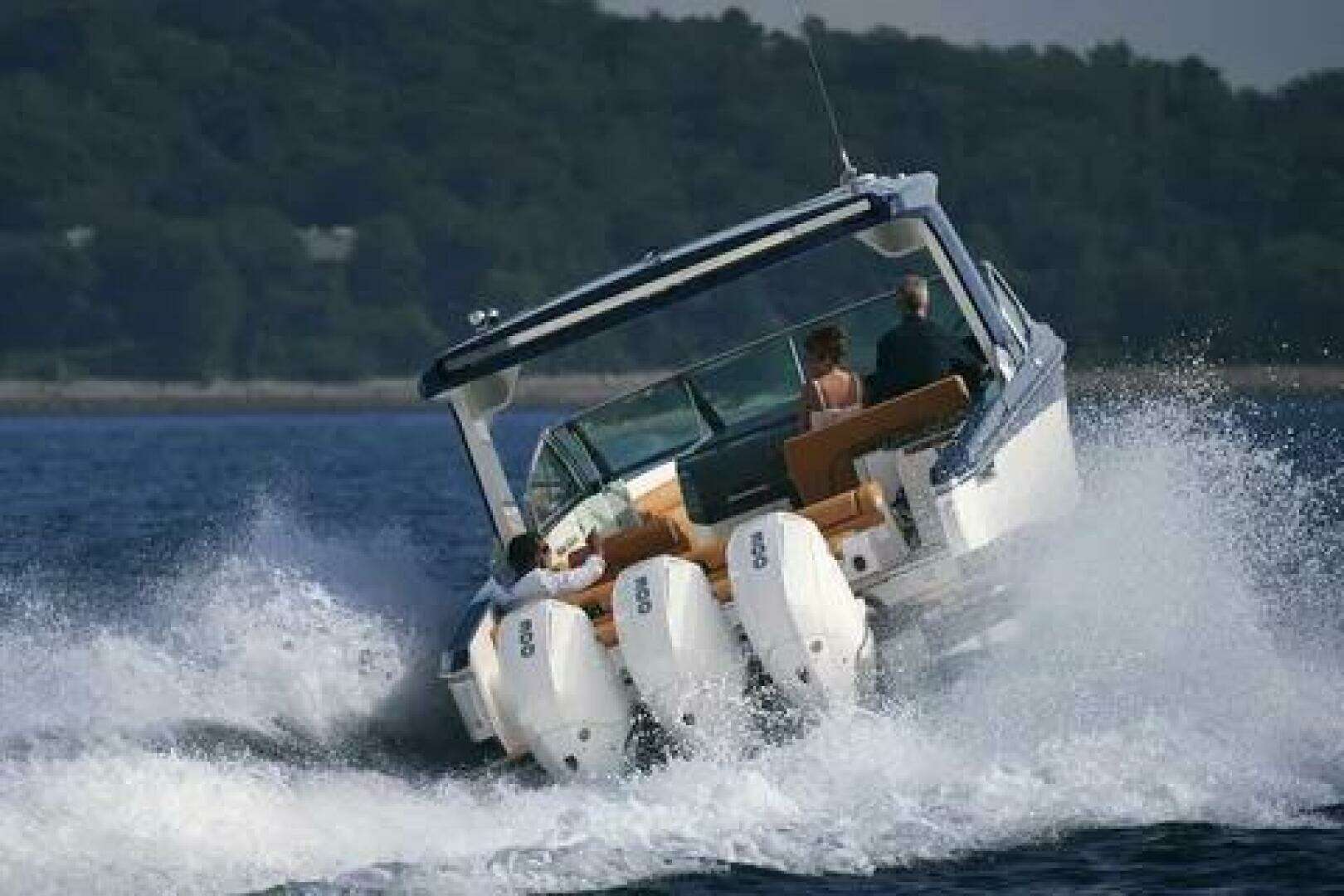 2023 Aviara AV36 OB - Image 17