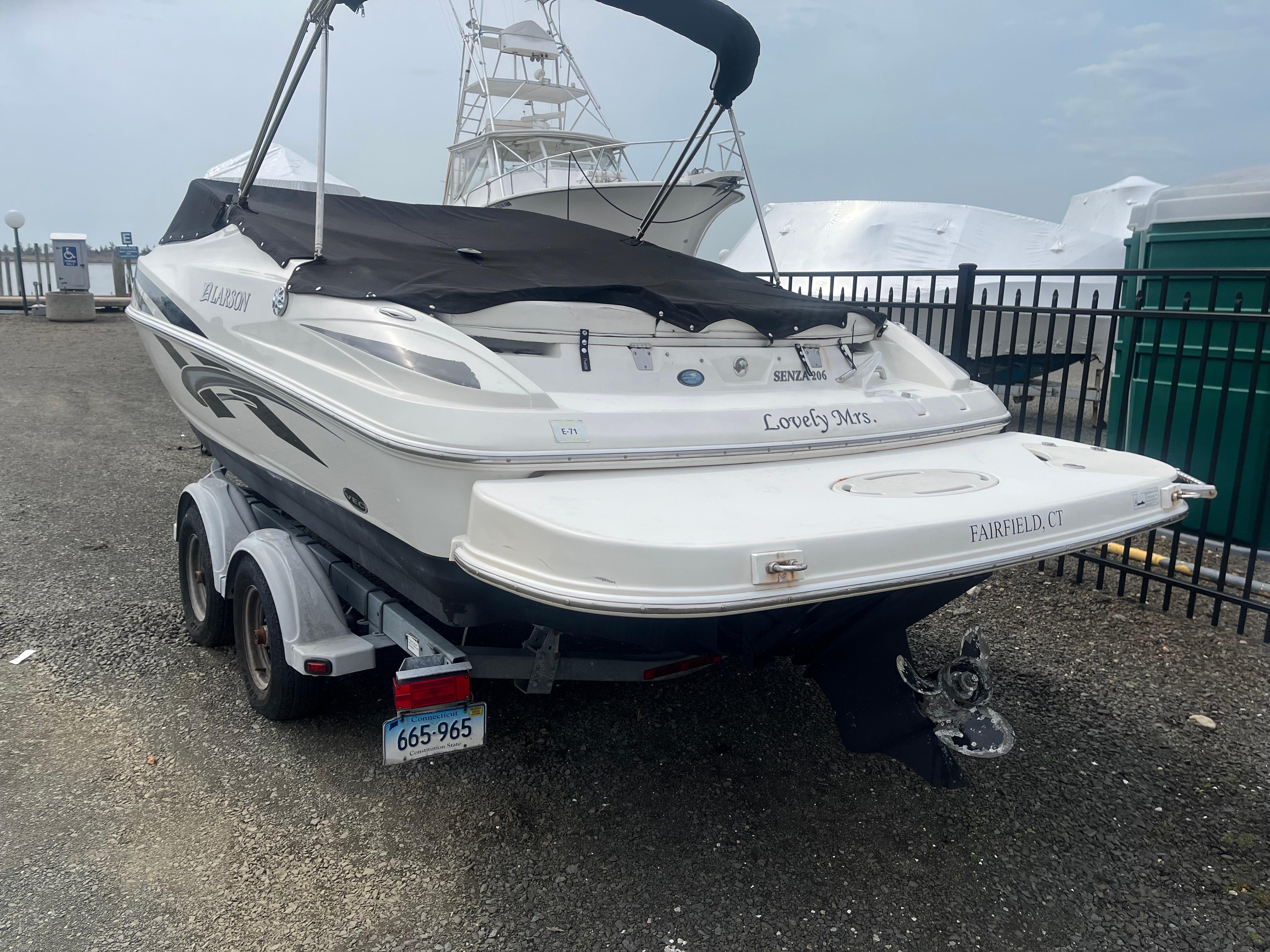 2008 Larson SEi 226 SS Bowrider I/O