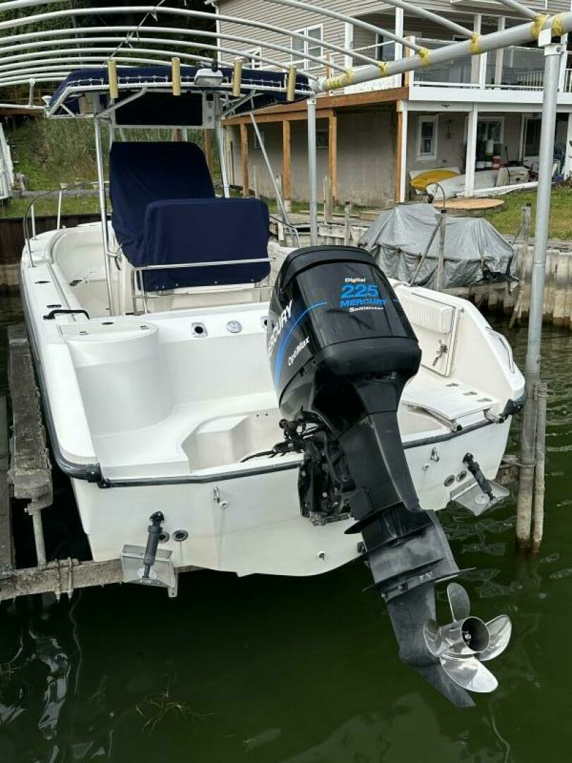 2000 Boston Whaler — - Image 14
