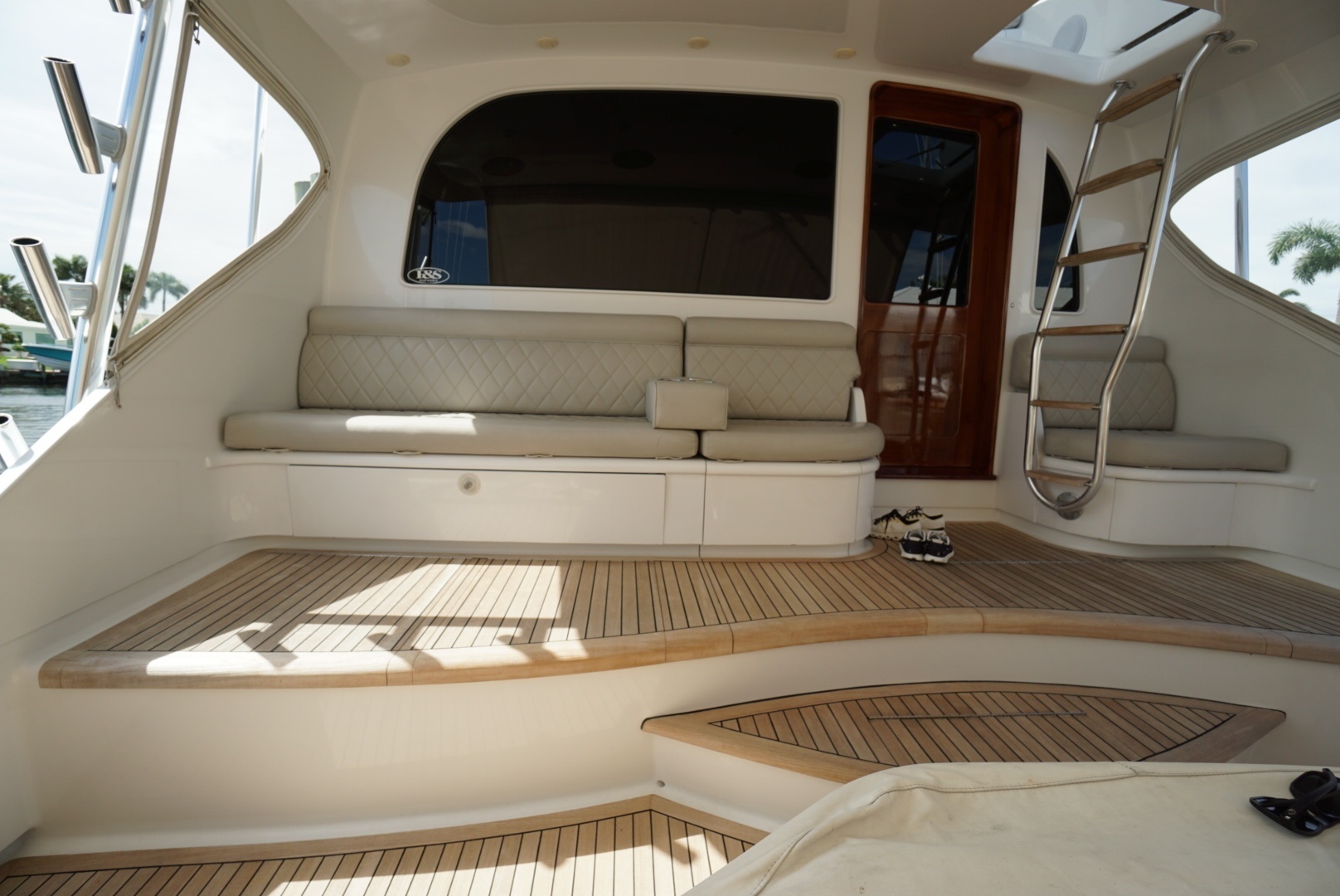 2011 F&S — - Image 42